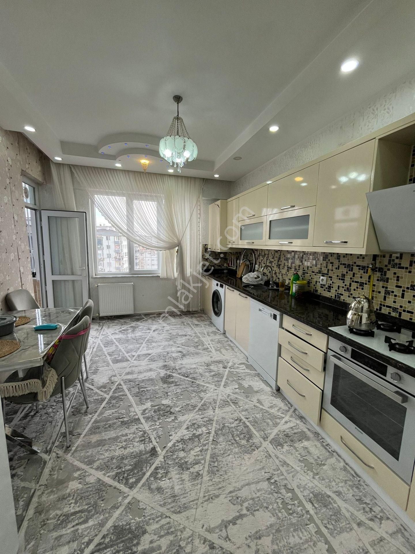 Mavi Emlak Tan Seyrantepede Satılık 3+1 Lüks Daire 3.800.000 Tl - Görsel 10