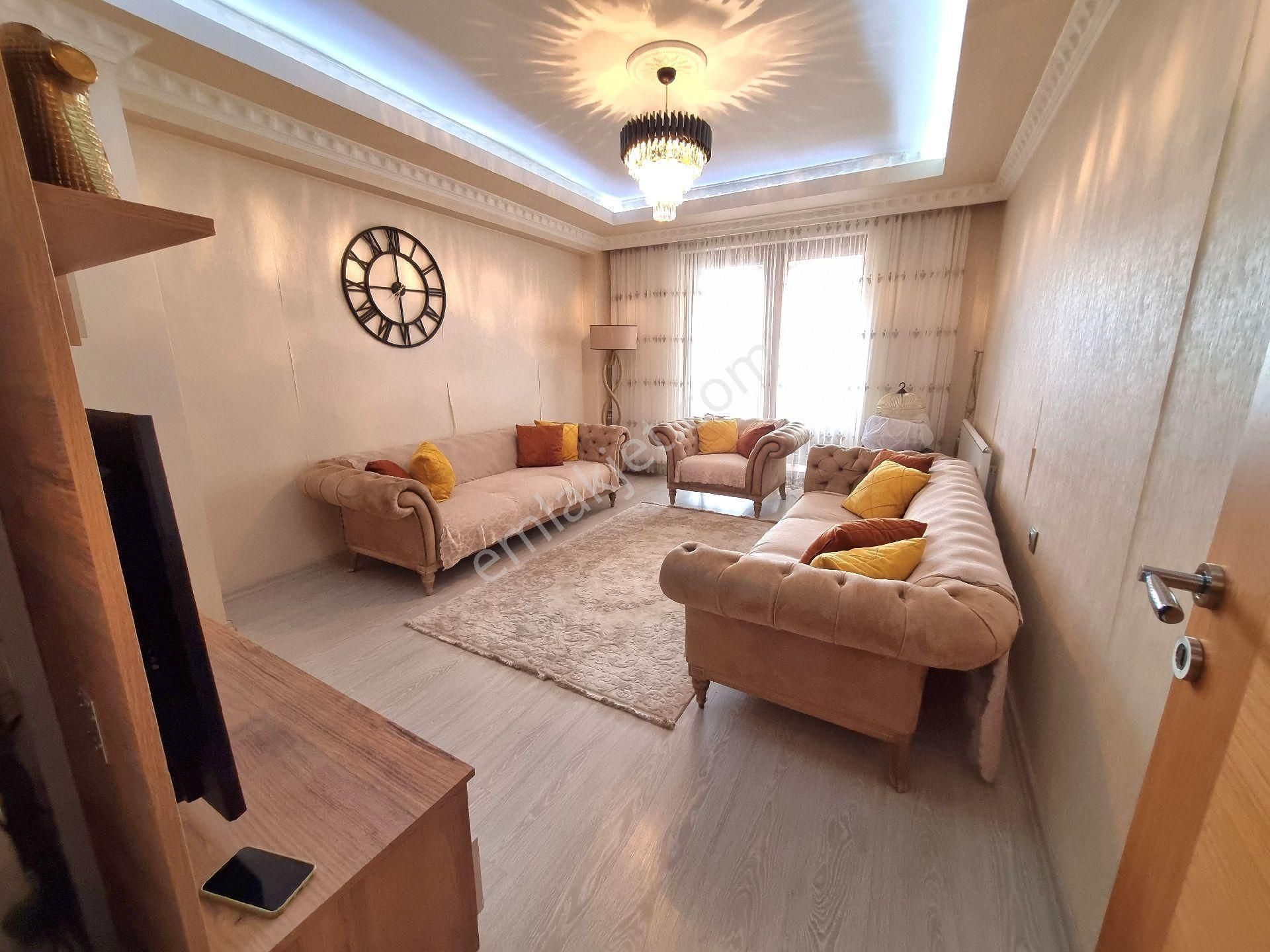 Bağbaşı'dan Seval Cad Mevkii (ayvalı Merkez Yanı) 3+1 Geniş Mutfak Çiftbanyo 9.kat Manzaralı Öngüney - Görsel 13