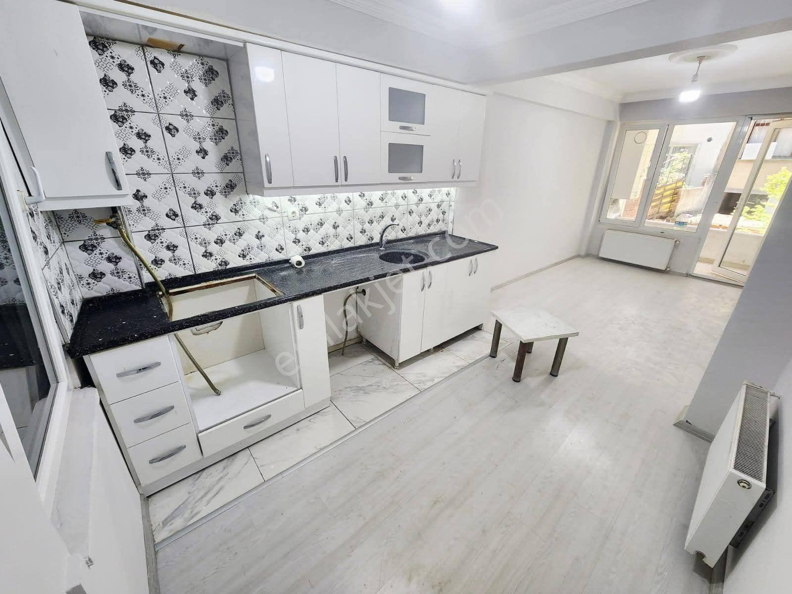 Samsun İlkadım Çiftlik Mahallesi'nde İçi Yapılı Yüksek Giriş 2+1 Satılık Daire