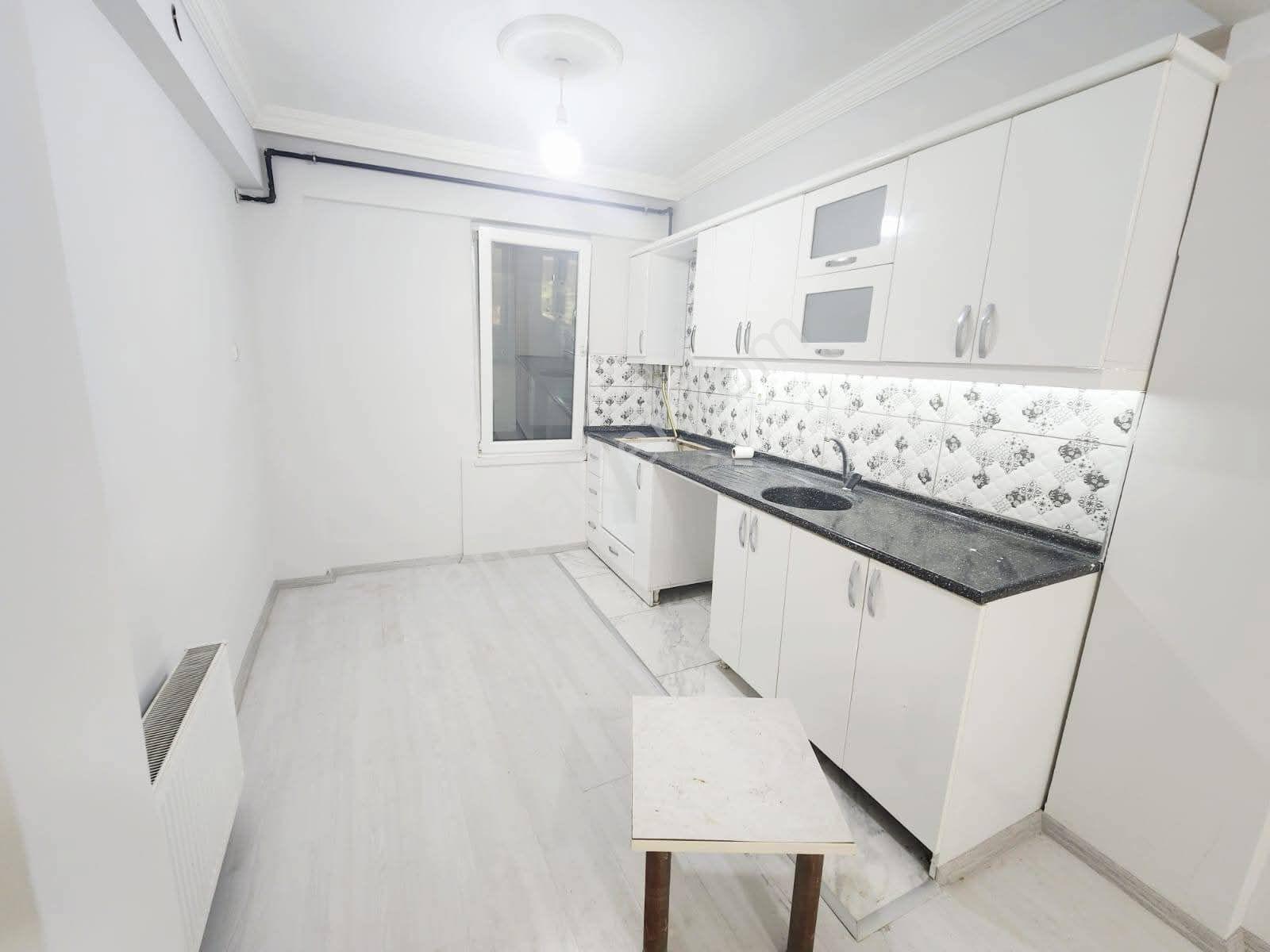 Samsun İlkadım Çiftlik Mahallesi'nde İçi Yapılı Yüksek Giriş 2+1 Satılık Daire - Görsel 7