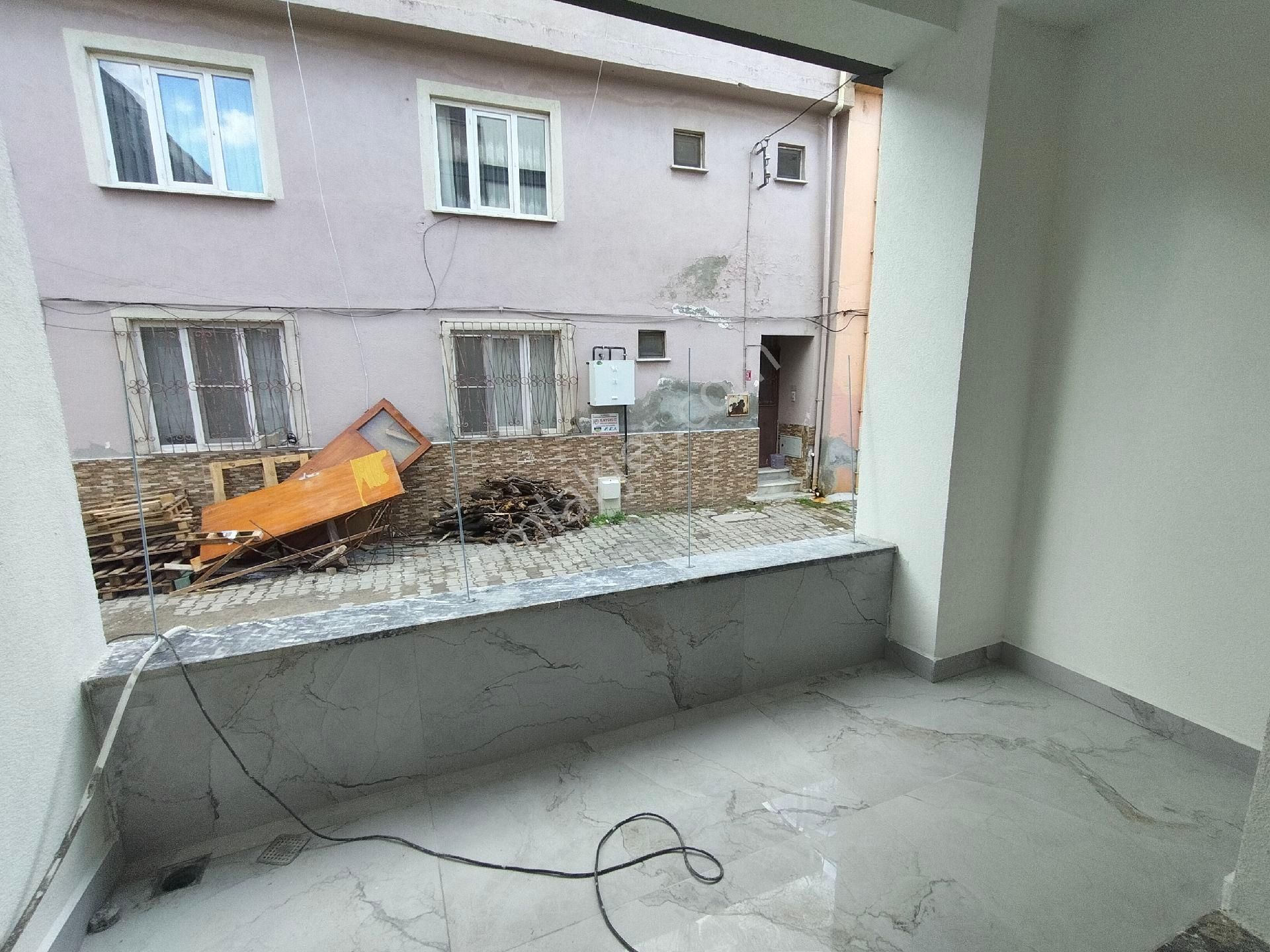 Balıkesir Burhaniye Mahkeme Mahallesi Nde Bulunan 1+1 - Görsel 5