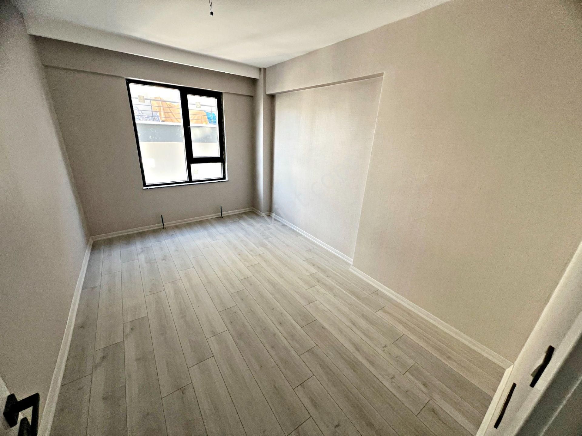 Sancaktepede Park Manzaralı Kırıkkaleliler Cadde Üzeri 3+1 Daire - Görsel 15