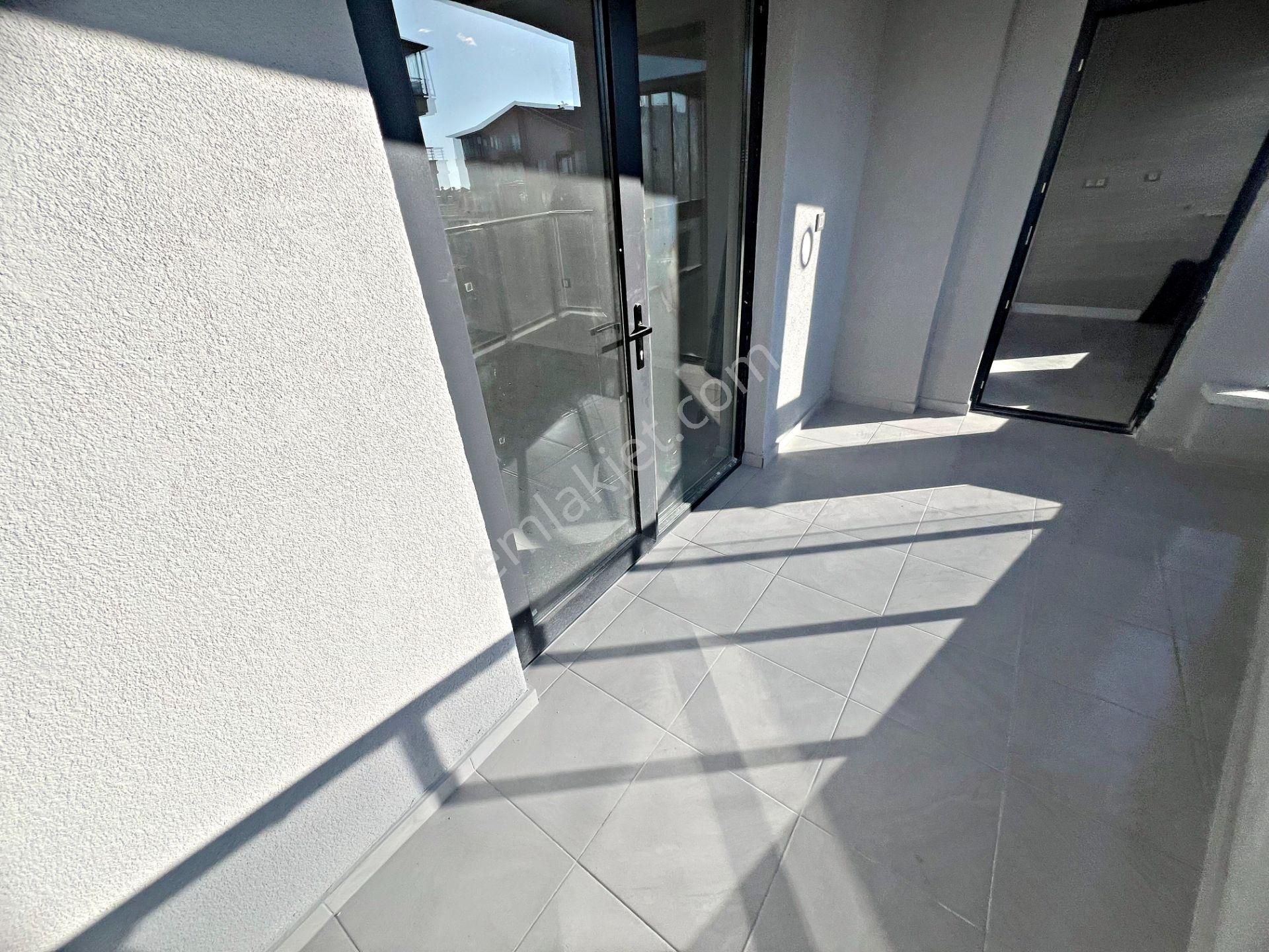 Sancaktepede Park Manzaralı Kırıkkaleliler Cadde Üzeri 3+1 Daire - Görsel 8