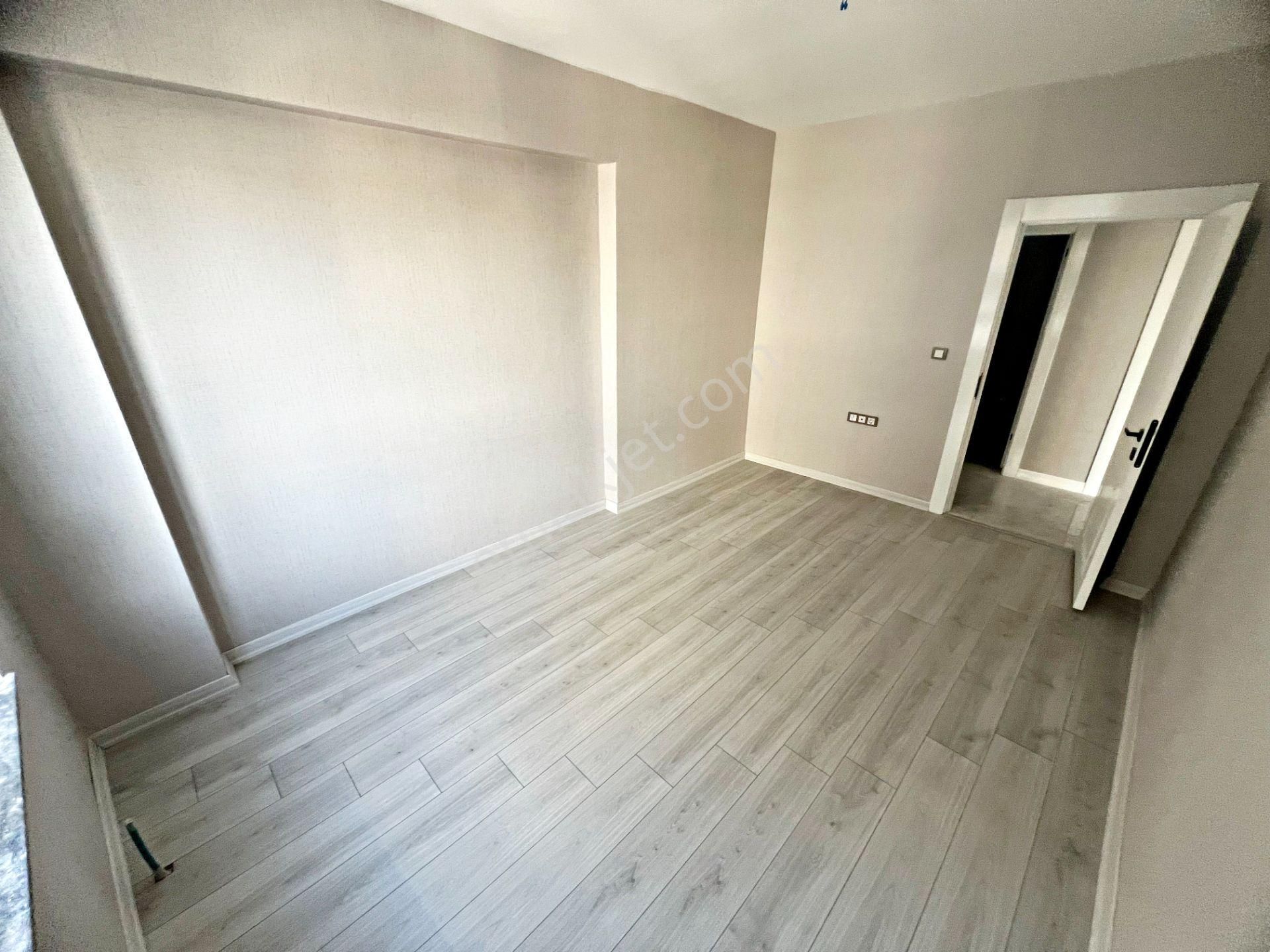 Sancaktepede Park Manzaralı Kırıkkaleliler Cadde Üzeri 3+1 Daire - Görsel 18