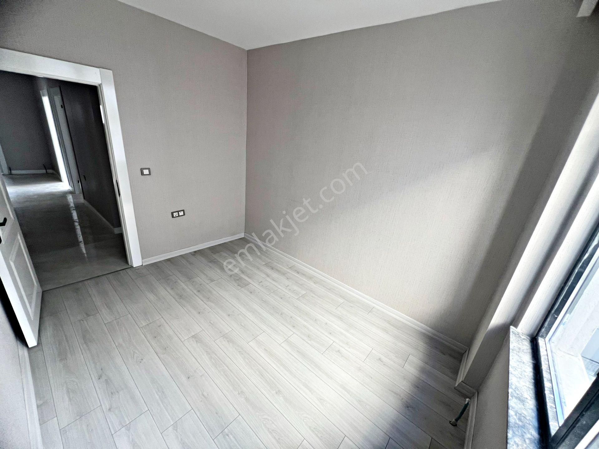 Sancaktepede Park Manzaralı Kırıkkaleliler Cadde Üzeri 3+1 Daire - Görsel 22