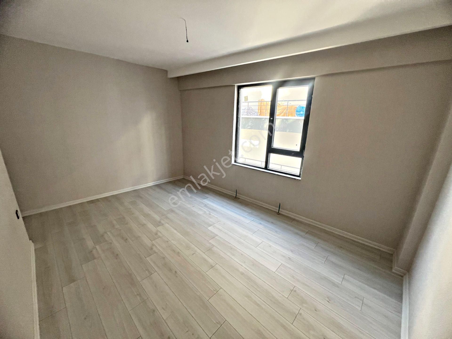 Sancaktepede Park Manzaralı Kırıkkaleliler Cadde Üzeri 3+1 Daire - Görsel 26