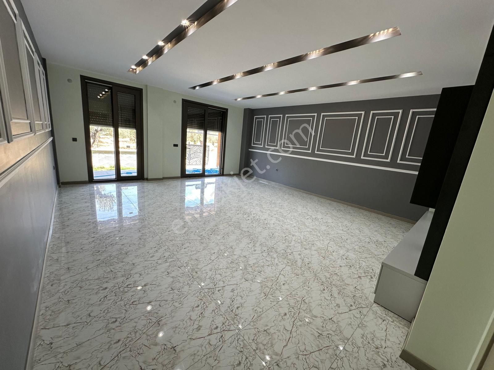 Zeytinli Merkezi Konumda 3+1 Satılık Yazlık Muhteşem Villa - Görsel 7