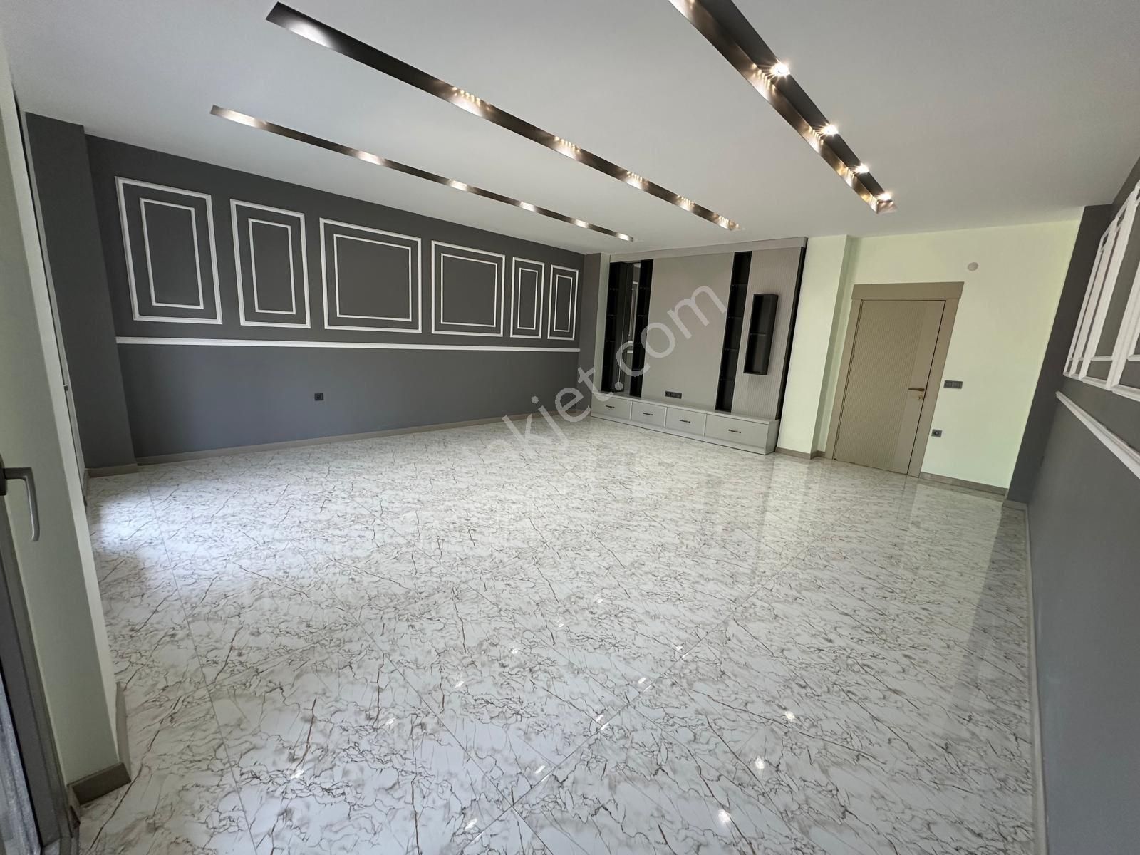 Zeytinli Merkezi Konumda 3+1 Satılık Yazlık Muhteşem Villa - Görsel 6