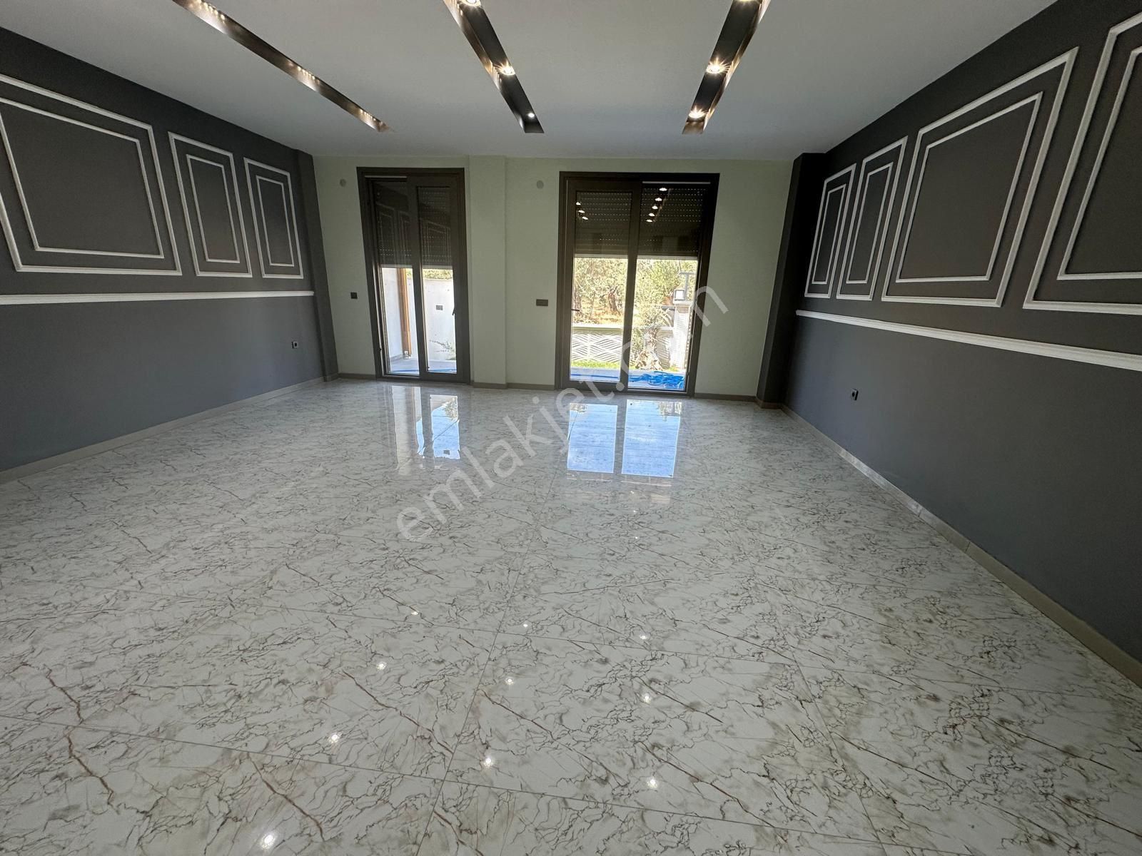 Zeytinli Merkezi Konumda 3+1 Satılık Yazlık Muhteşem Villa - Görsel 28