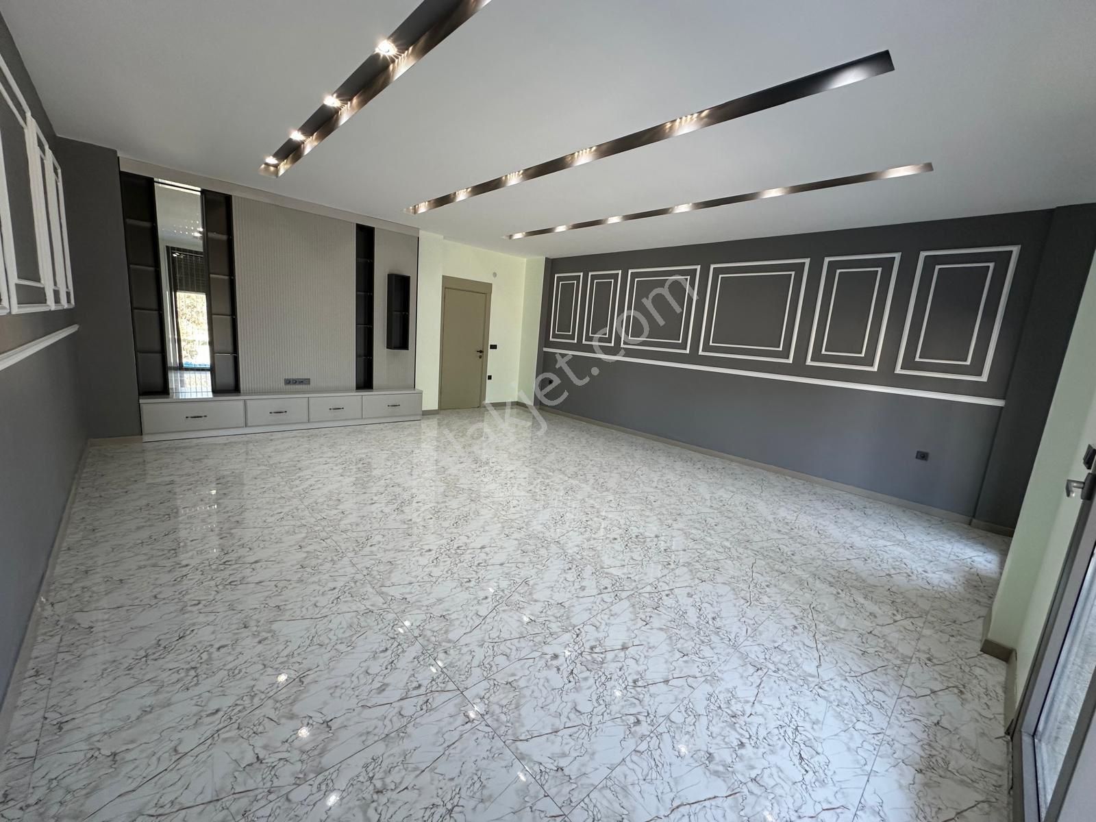 Zeytinli Merkezi Konumda 3+1 Satılık Yazlık Muhteşem Villa - Görsel 8