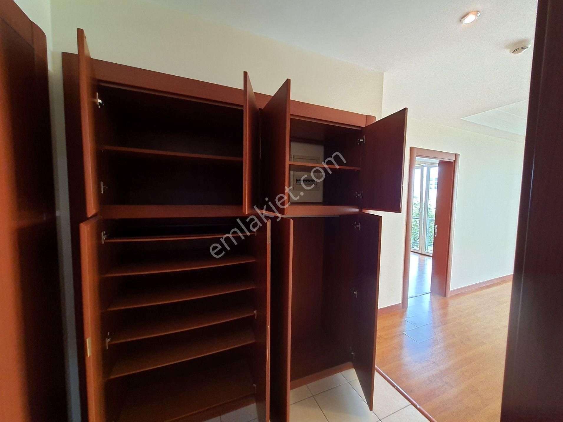 Kartal Uplife Park'ta Güney Cephe Bahçe & Havuz Manzaralı Full Eşyalı Kiralık 1+1 Daire - Görsel 12