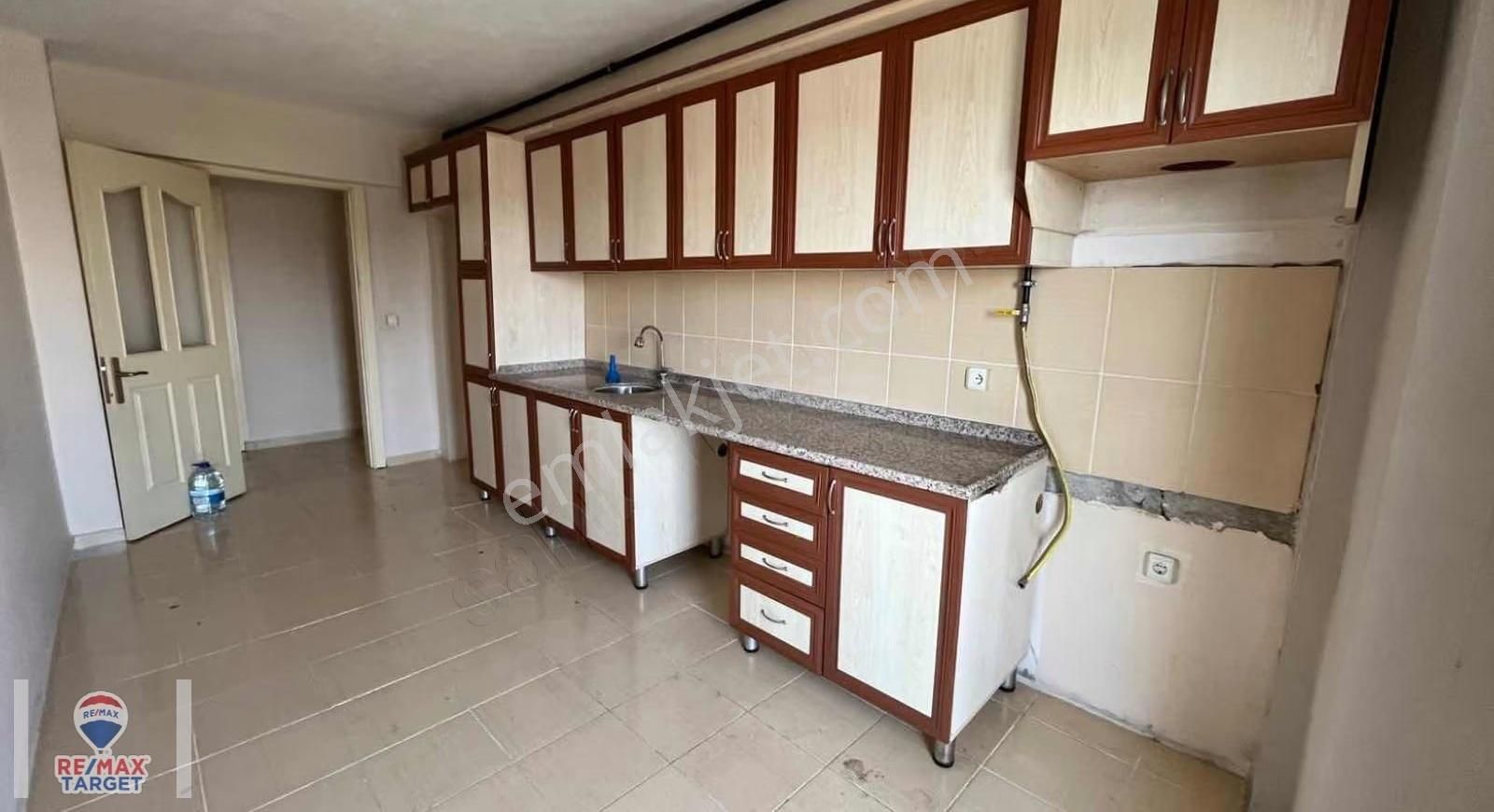 Torbalı Ayrancılar Opet Karşısı 3+1 Ara Kat Kiralık - Görsel 3