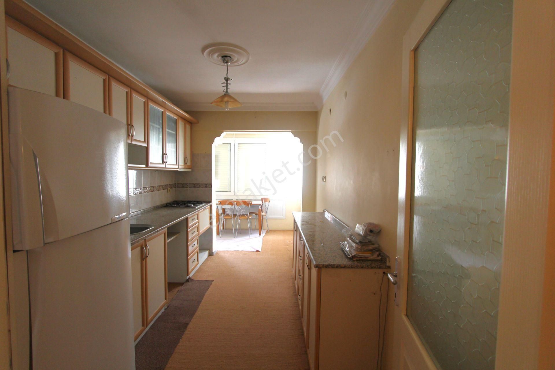 Atakent Yalı Mahallesinden Asansörlü Satılık 3+1 Daire - Görsel 7