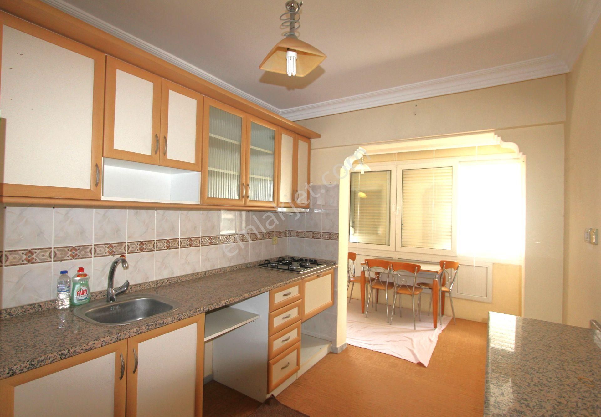 Atakent Yalı Mahallesinden Asansörlü Satılık 3+1 Daire - Görsel 4