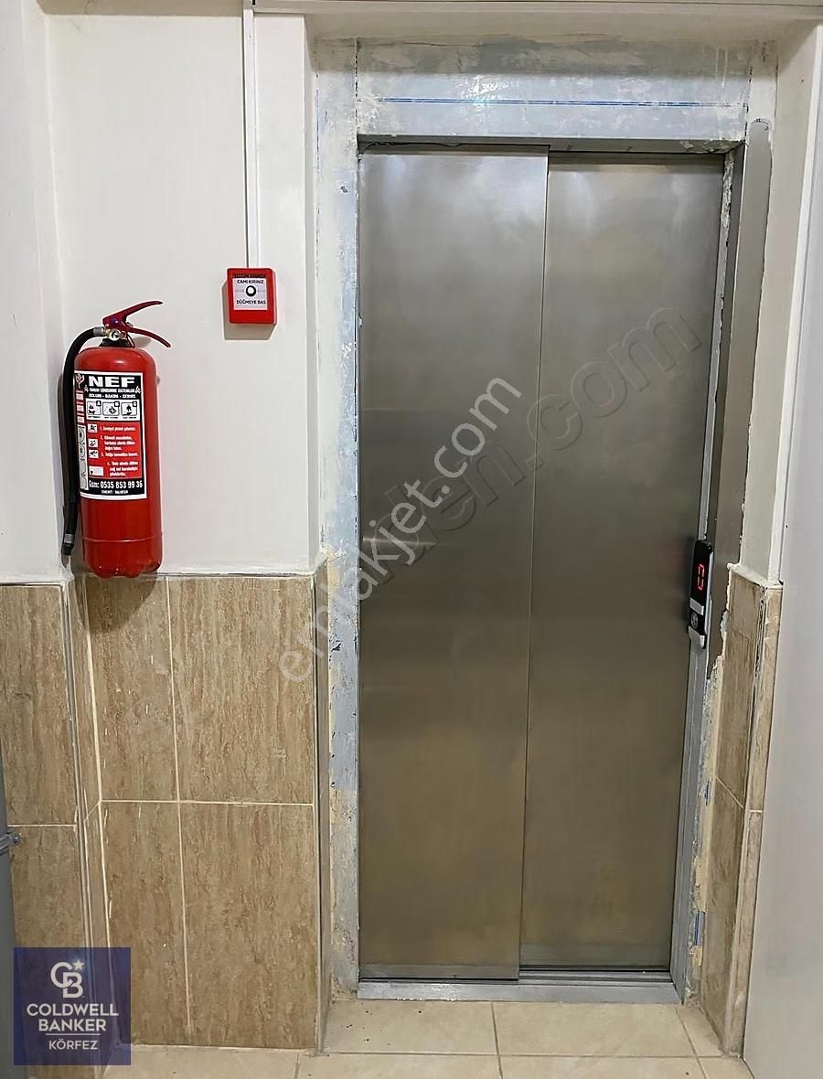 Edremit'te 110 M2, Doğalgazlı, Asansörlü, Ayrı Mutfaklı Daire - Görsel 15