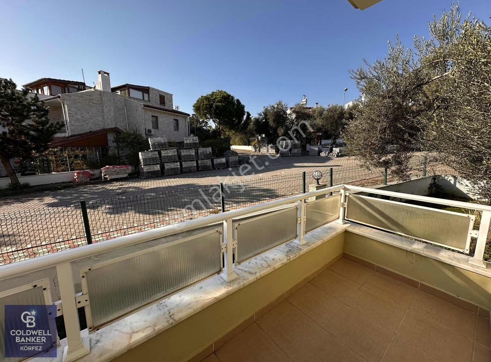Denize 300 Metre Mesafe De Site İçerisinde Satılık Villa - Görsel 21