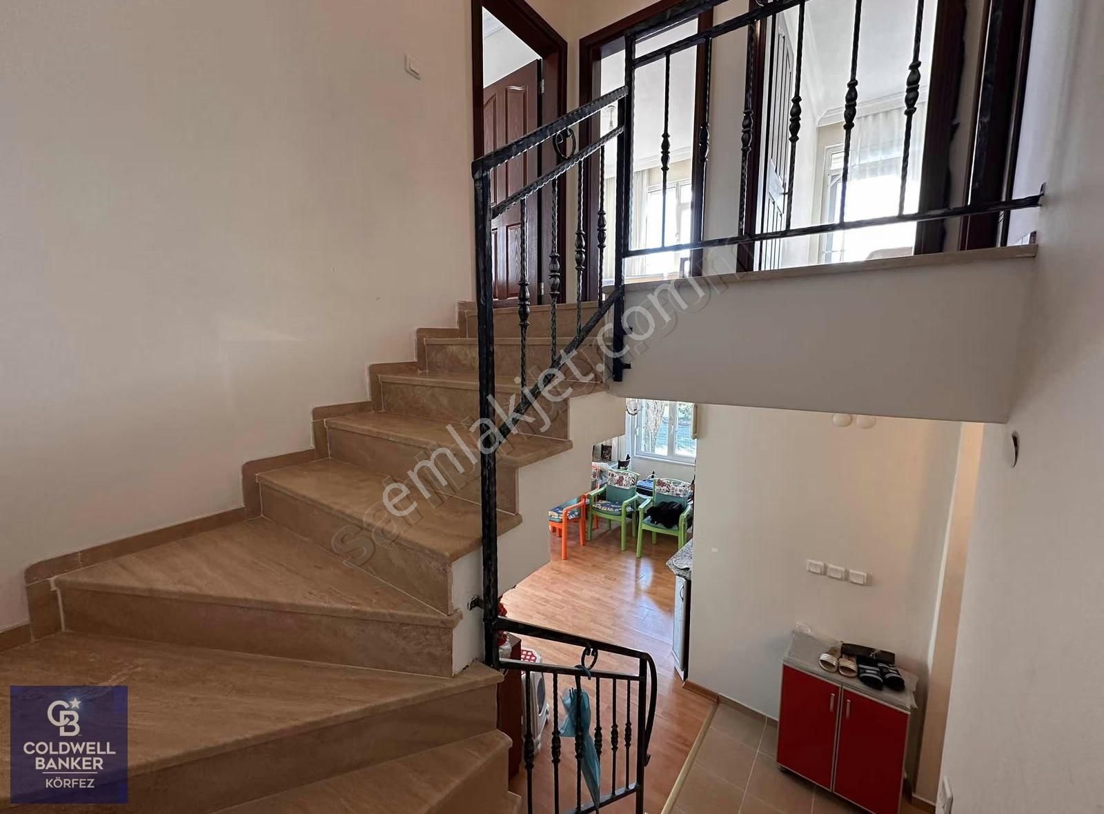 Denize 300 Metre Mesafe De Site İçerisinde Satılık Villa - Görsel 29
