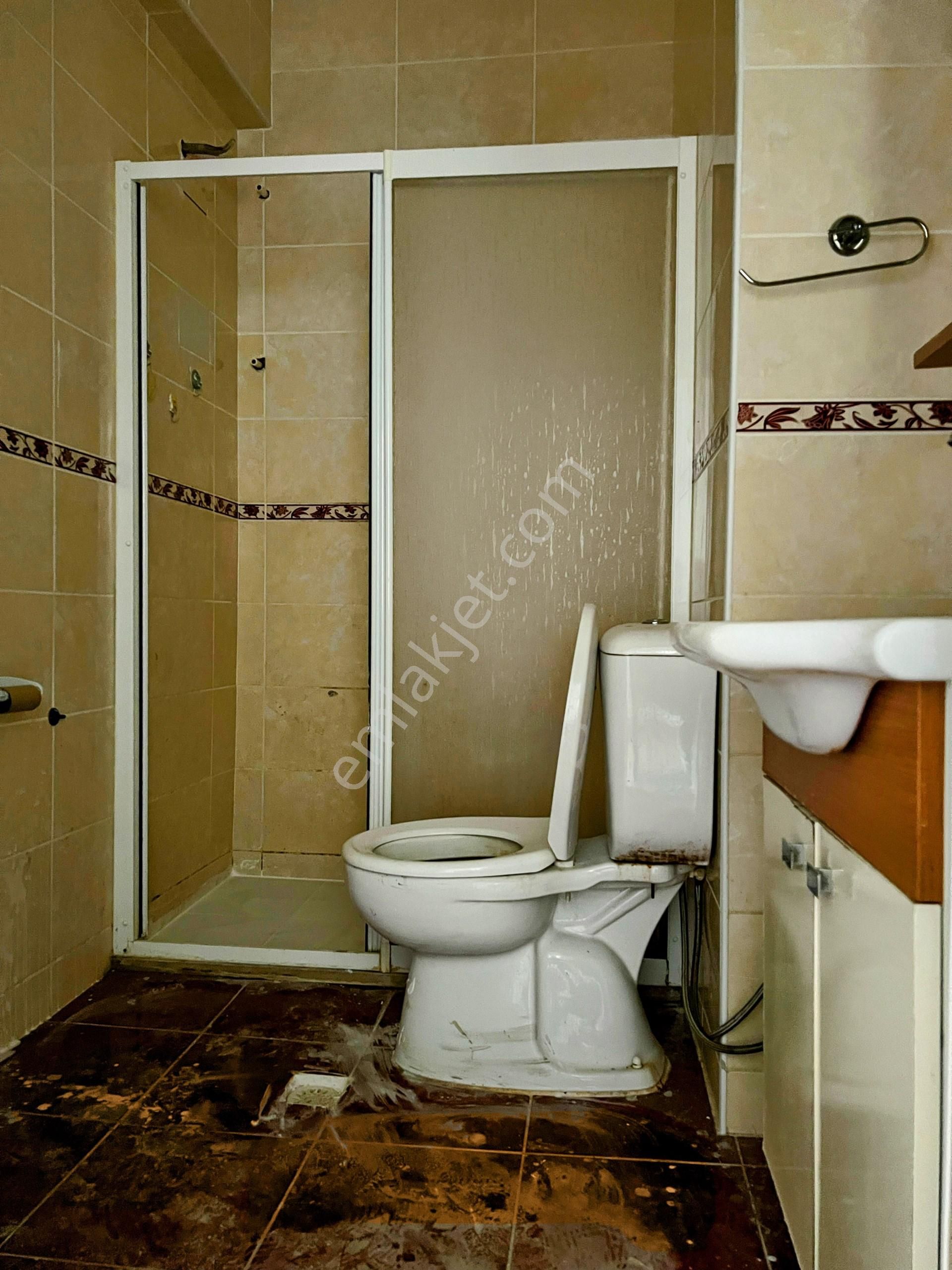 Trabzon Ortahisar Beşirli'de Kiralık 3+1 Daire, Site İçinde, Ulaşıma Ve Sahile Yakın Konumda! - Görsel 8