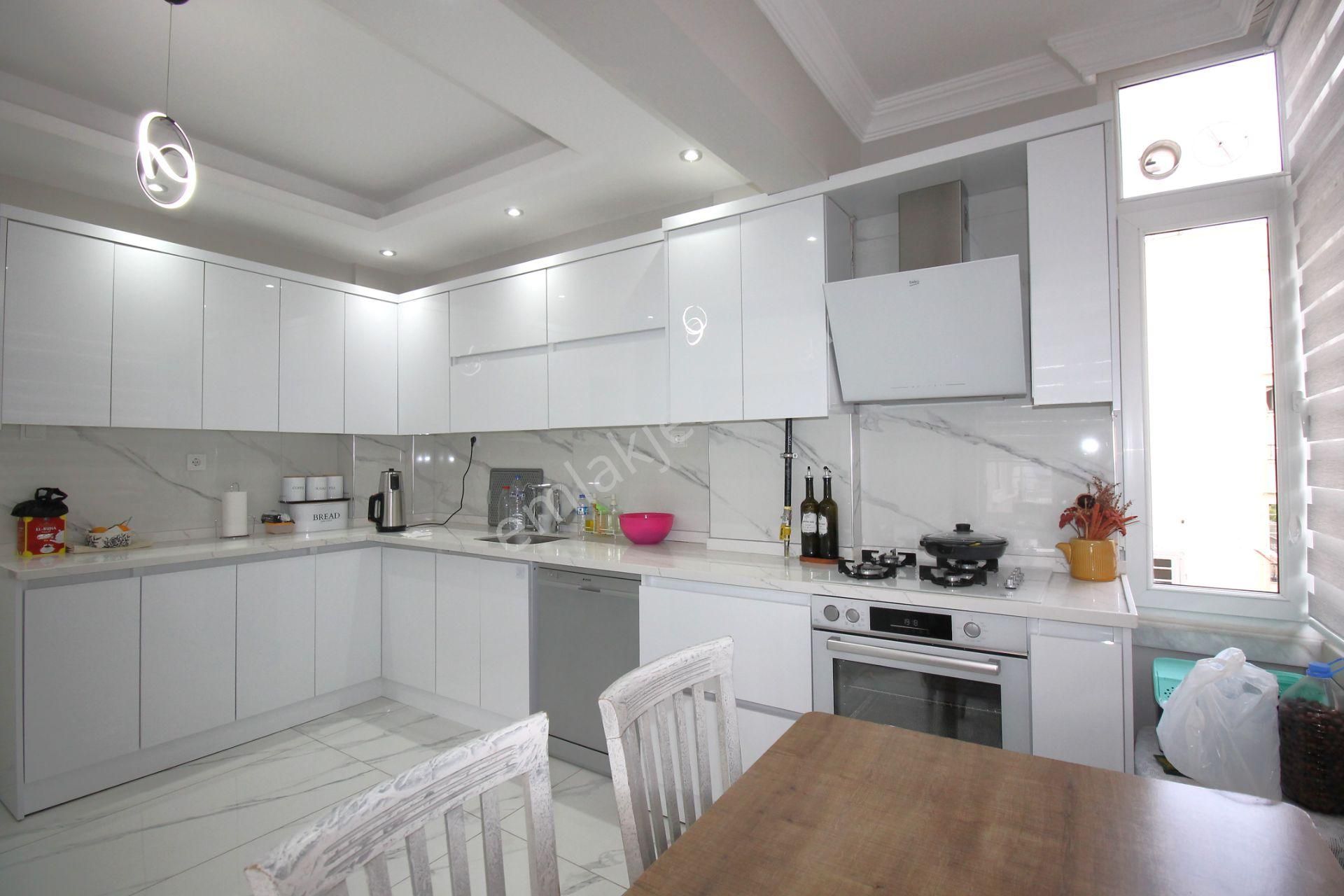 Retro’dan Mezitli Belediye Civarı Masrafsız Site İçi B.mutfak 3+1 - Görsel 5