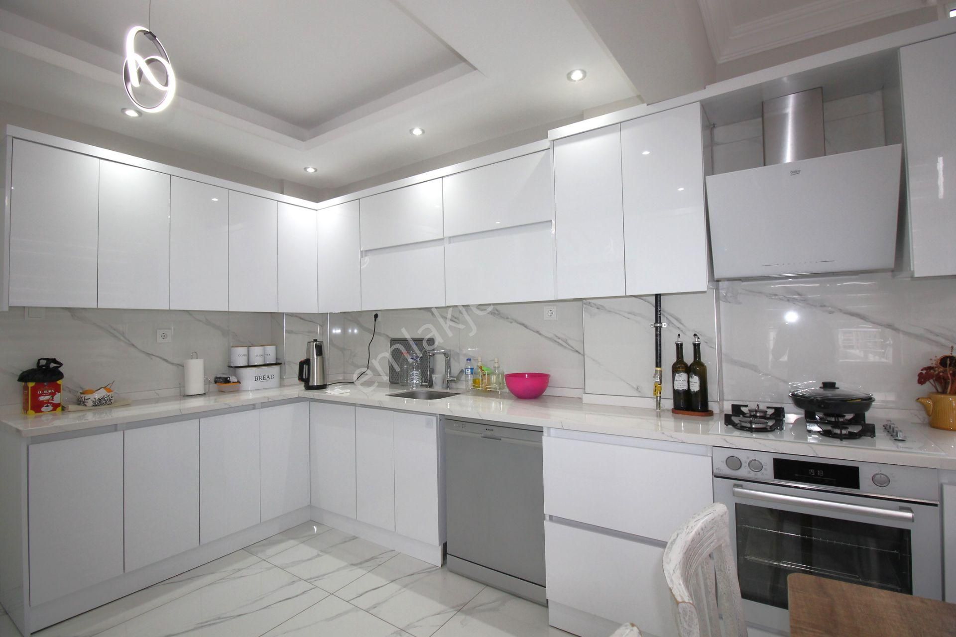 Retro’dan Mezitli Belediye Civarı Masrafsız Site İçi B.mutfak 3+1 - Görsel 6