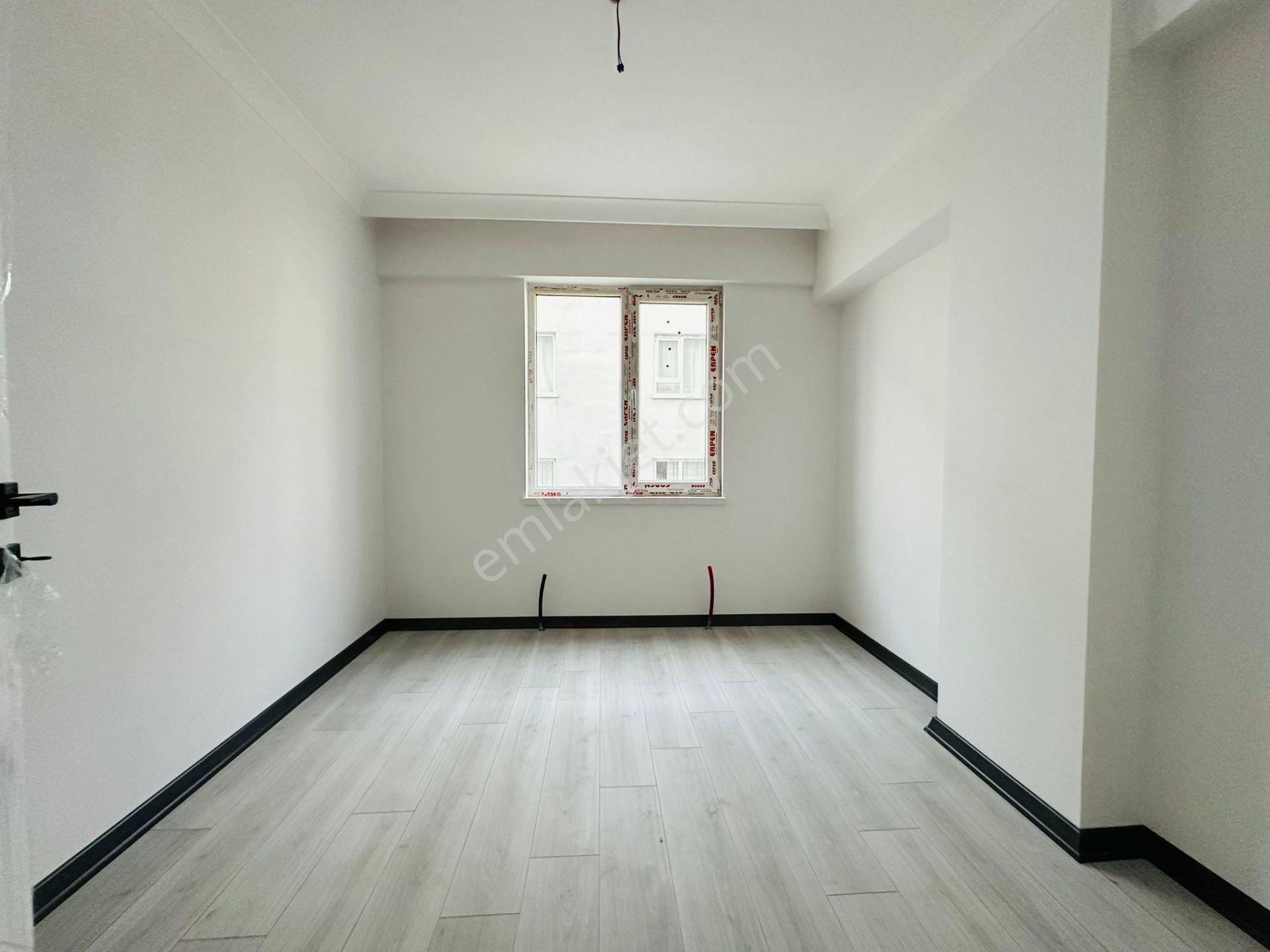 Karapürçek'te Asansörlü 3+1 2.katta Satılık Sıfır Daire !! - Görsel 11