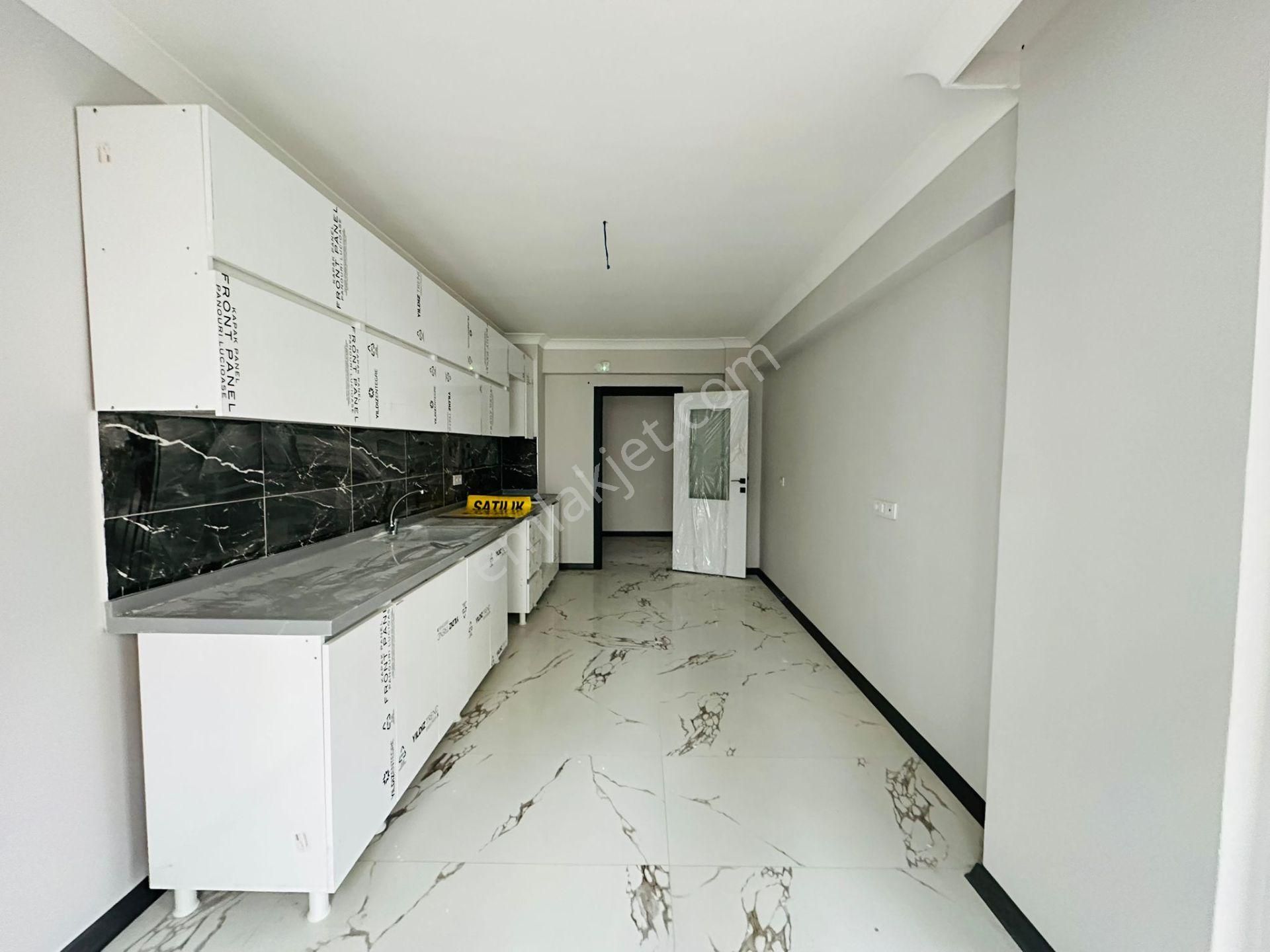 Karapürçek'te Asansörlü 3+1 2.katta Satılık Sıfır Daire !! - Görsel 6
