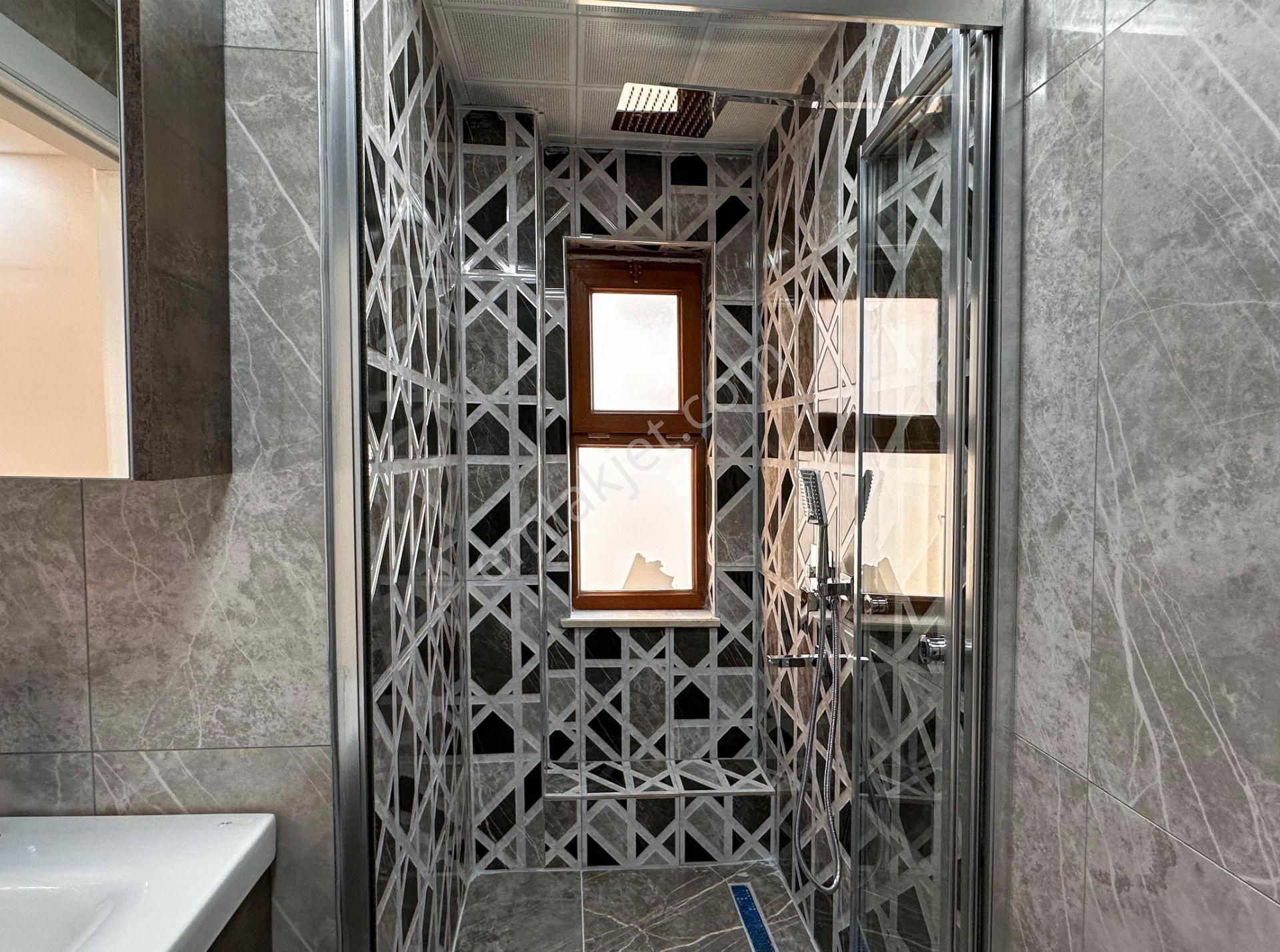 Pirireis Vadisinde 7+2 Tribleks & Bakımlı Satılık Villa - Görsel 32