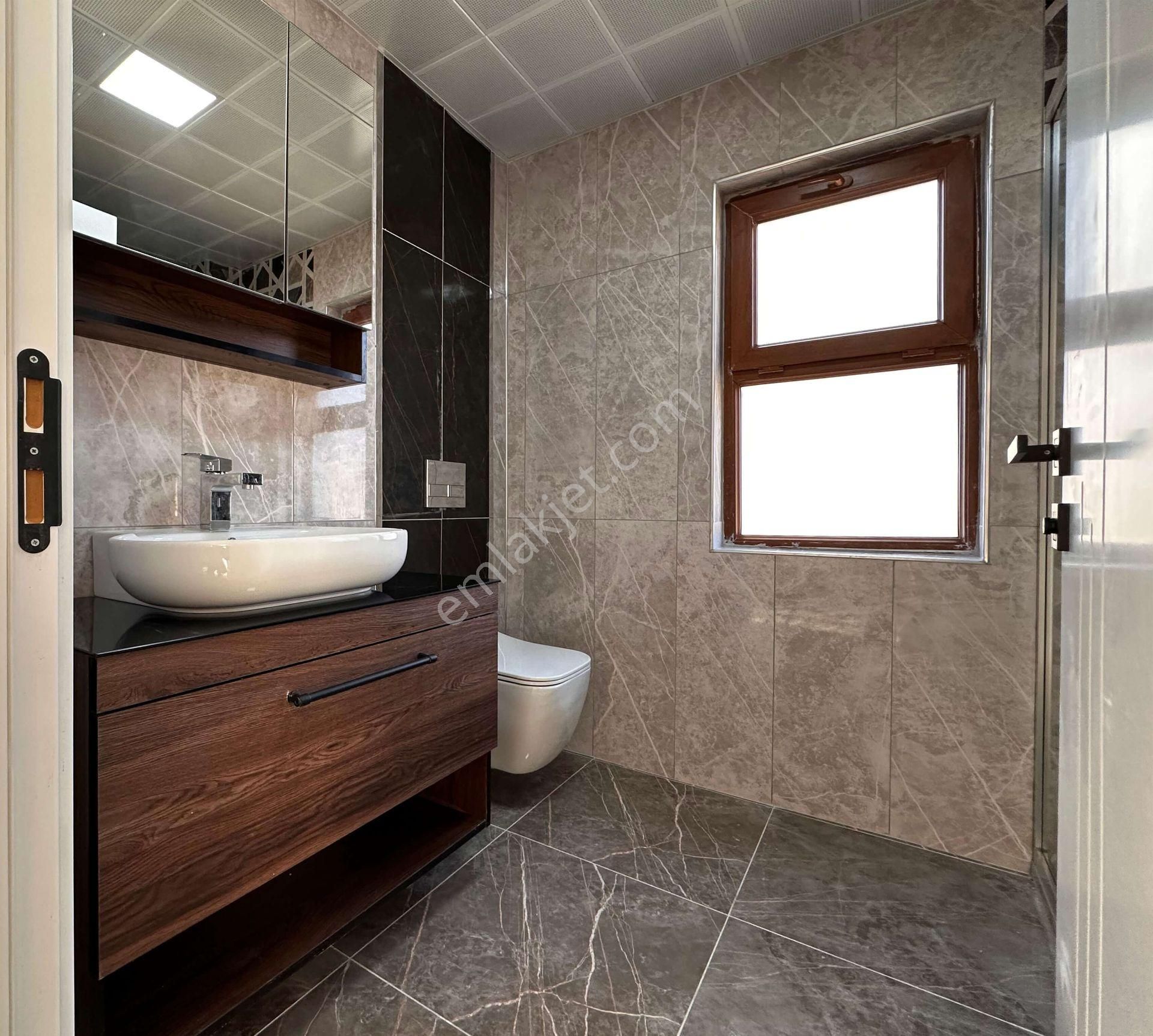 Pirireis Vadisinde 7+2 Tribleks & Bakımlı Satılık Villa - Görsel 20