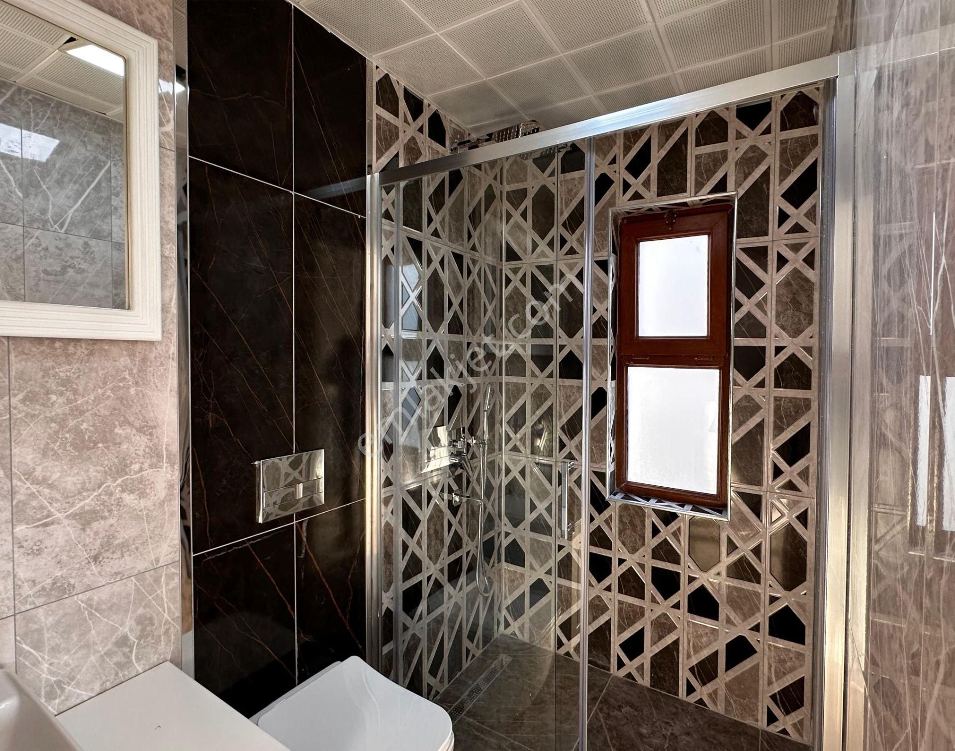 Pirireis Vadisinde 7+2 Tribleks & Bakımlı Satılık Villa - Görsel 31