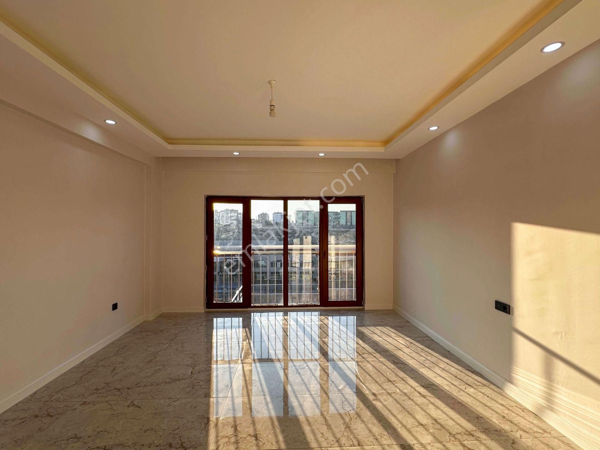 Pirireis Vadisinde 7+2 Tribleks & Bakımlı Satılık Villa - Görsel 28