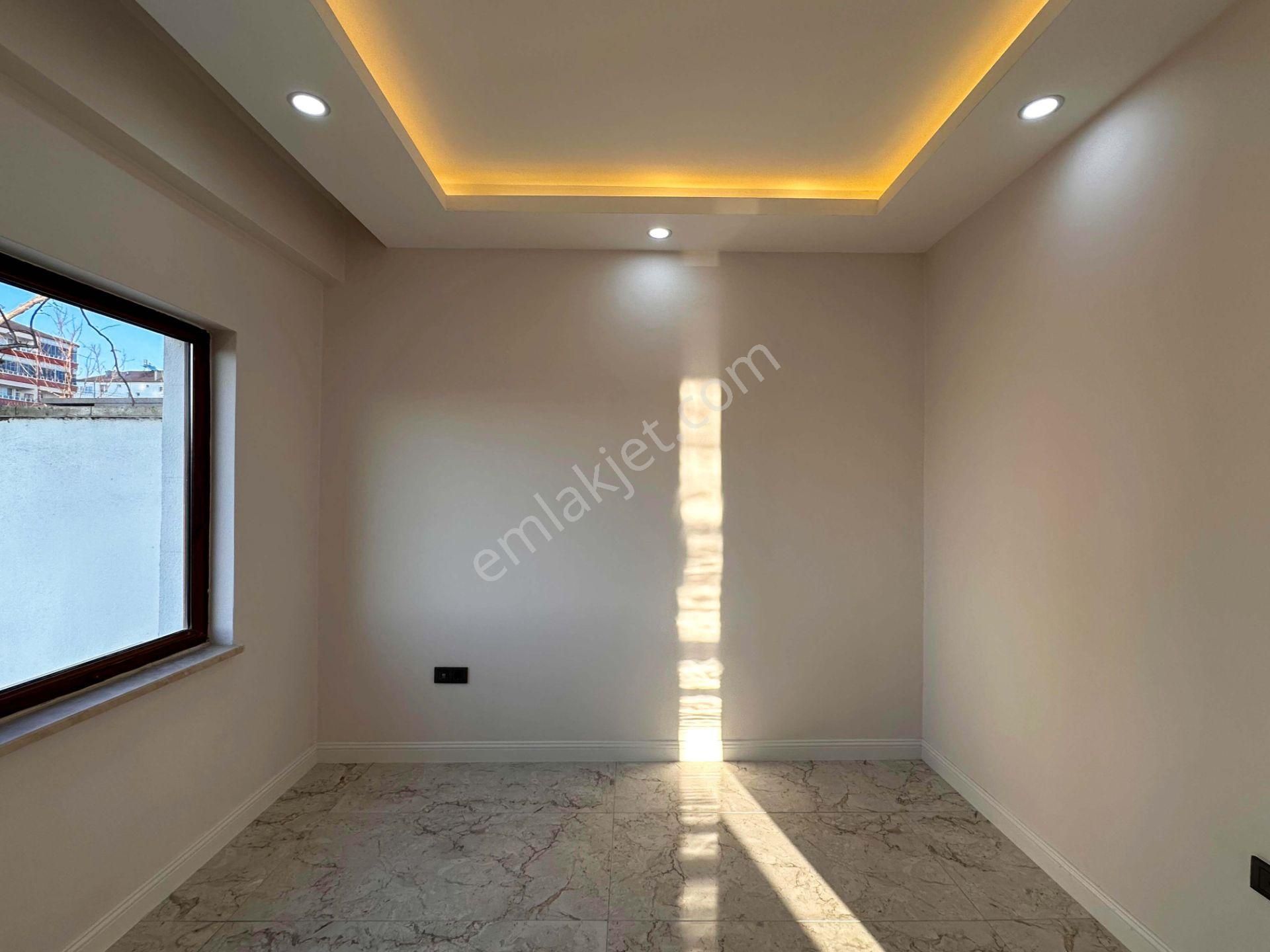 Pirireis Vadisinde 7+2 Tribleks & Bakımlı Satılık Villa - Görsel 35