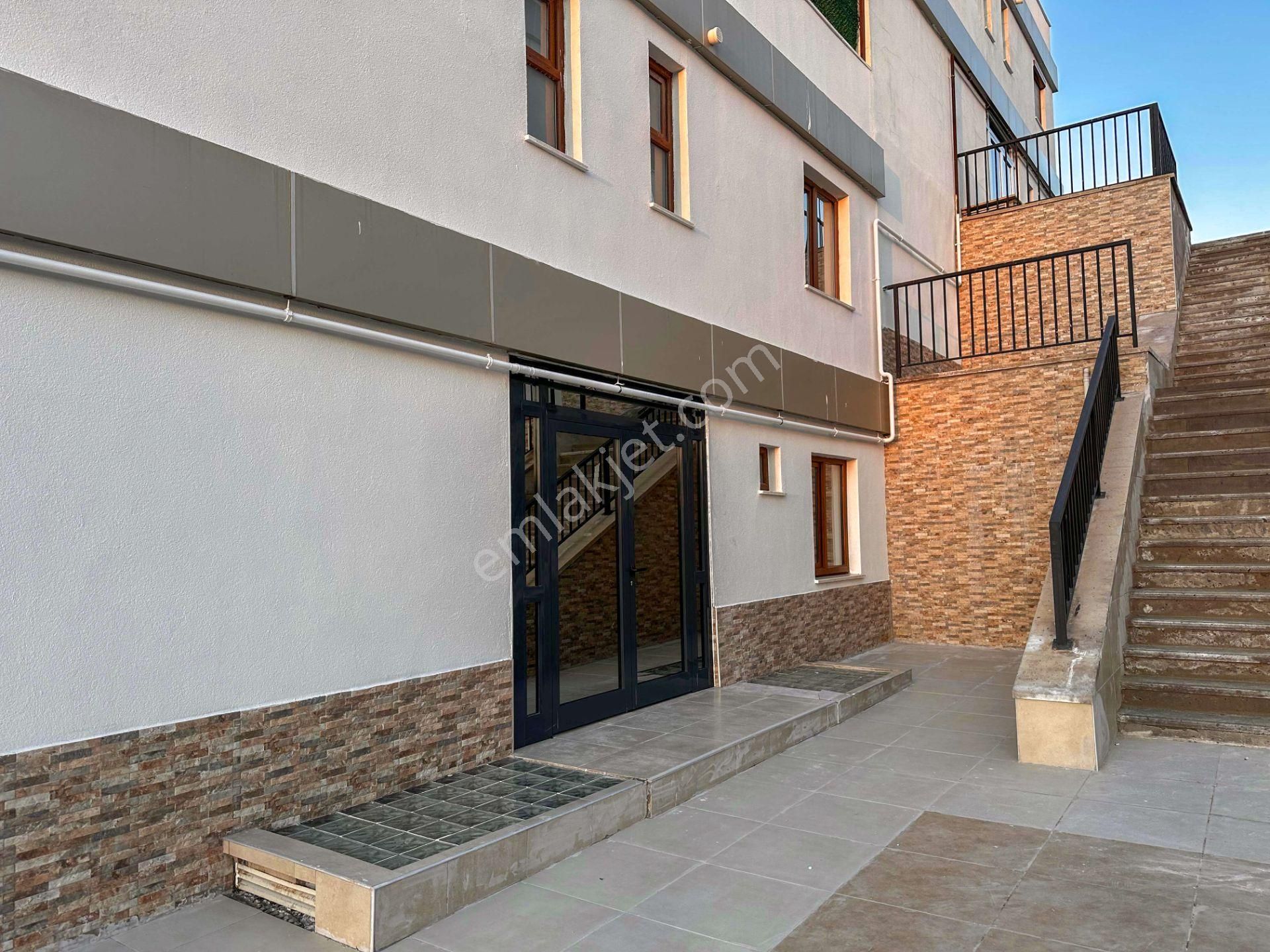 Pirireis Vadisinde 7+2 Tribleks & Bakımlı Satılık Villa - Görsel 3