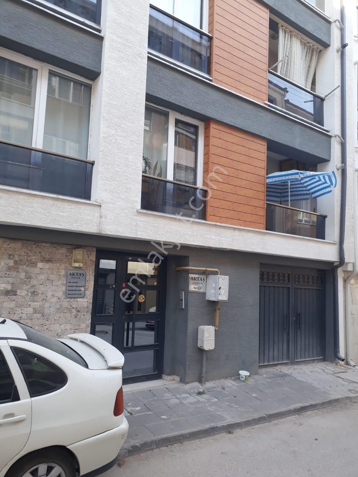 Sevgim' Den Derman Caddesine Yakın Satılık 3+1 Daire