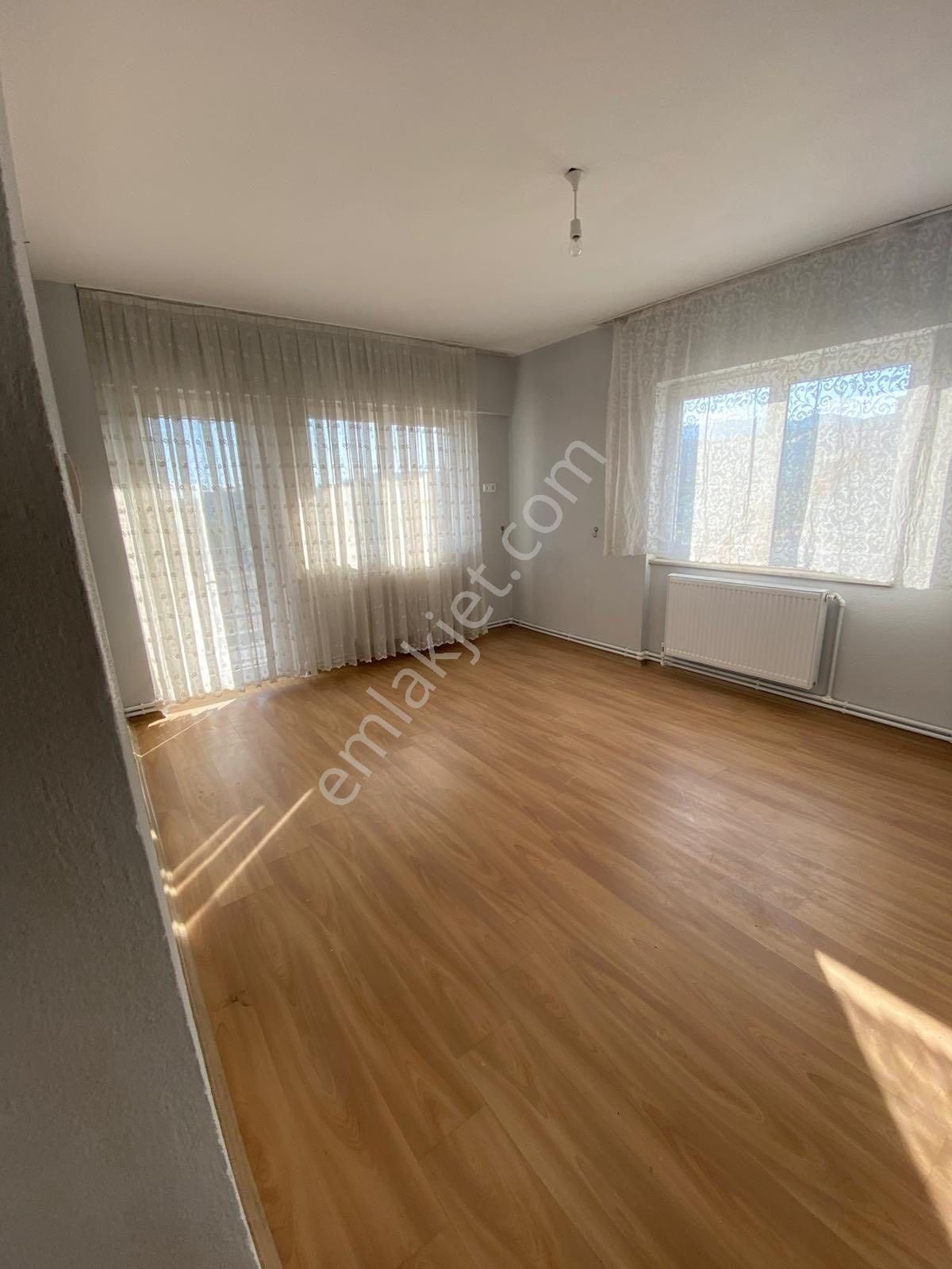 📍 Aydın / Nazilli / Yıldıztepe Mahallesi – Belediye Konutları Bölgesi 🔥 Satılık 3+1 Geniş Ferah - Görsel 8