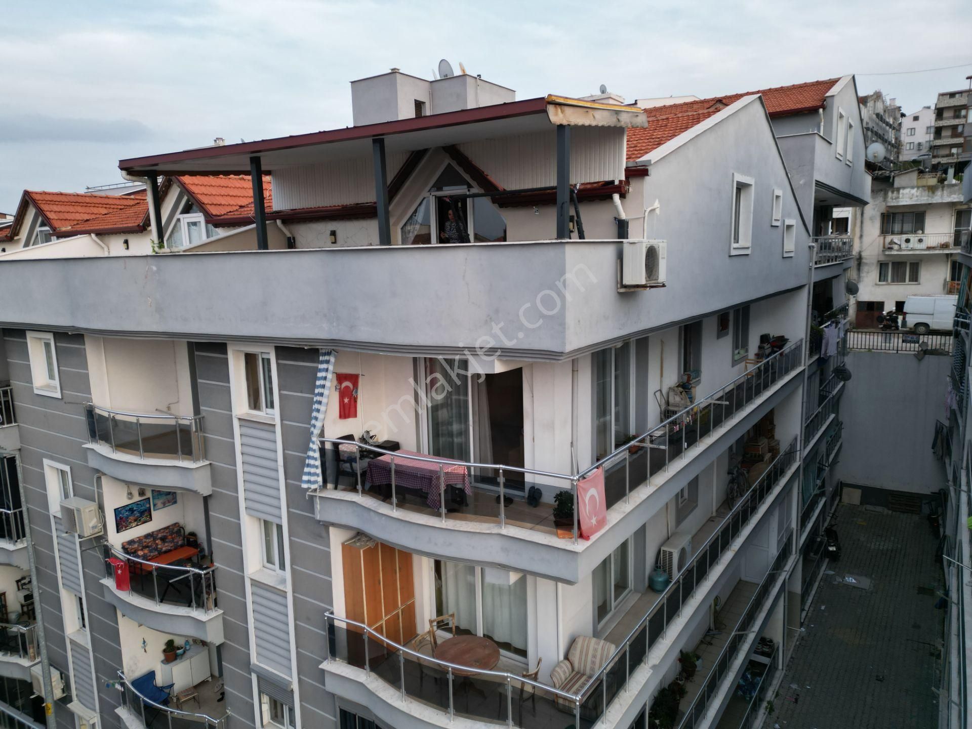 Dikili'de Deniz Manzaralı Teraslı Dubleks Daire Fırsatı - Görsel 32