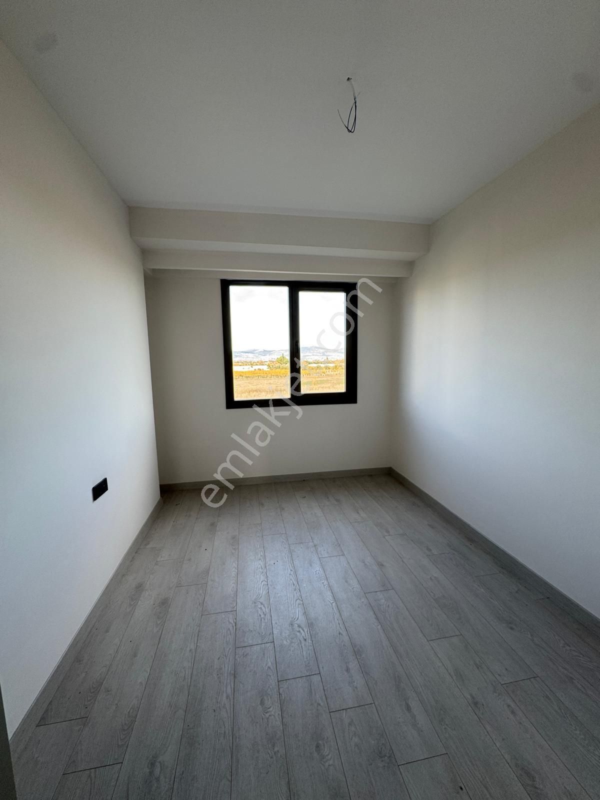 Zeki Emlak'tan Muradiye'de Site İçinde Satılık 2+1 Daire - Görsel 19