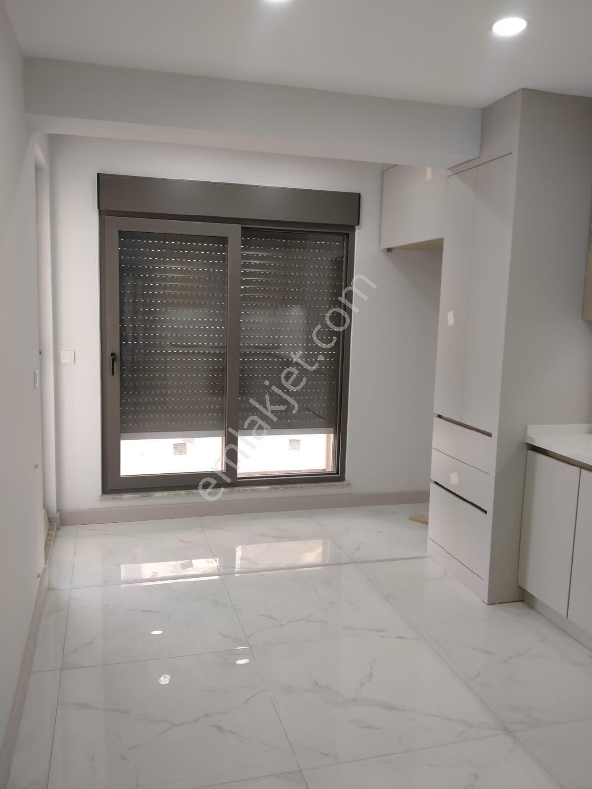 Kumluca Deniz Yolunda 3+1 Daire - Görsel 20