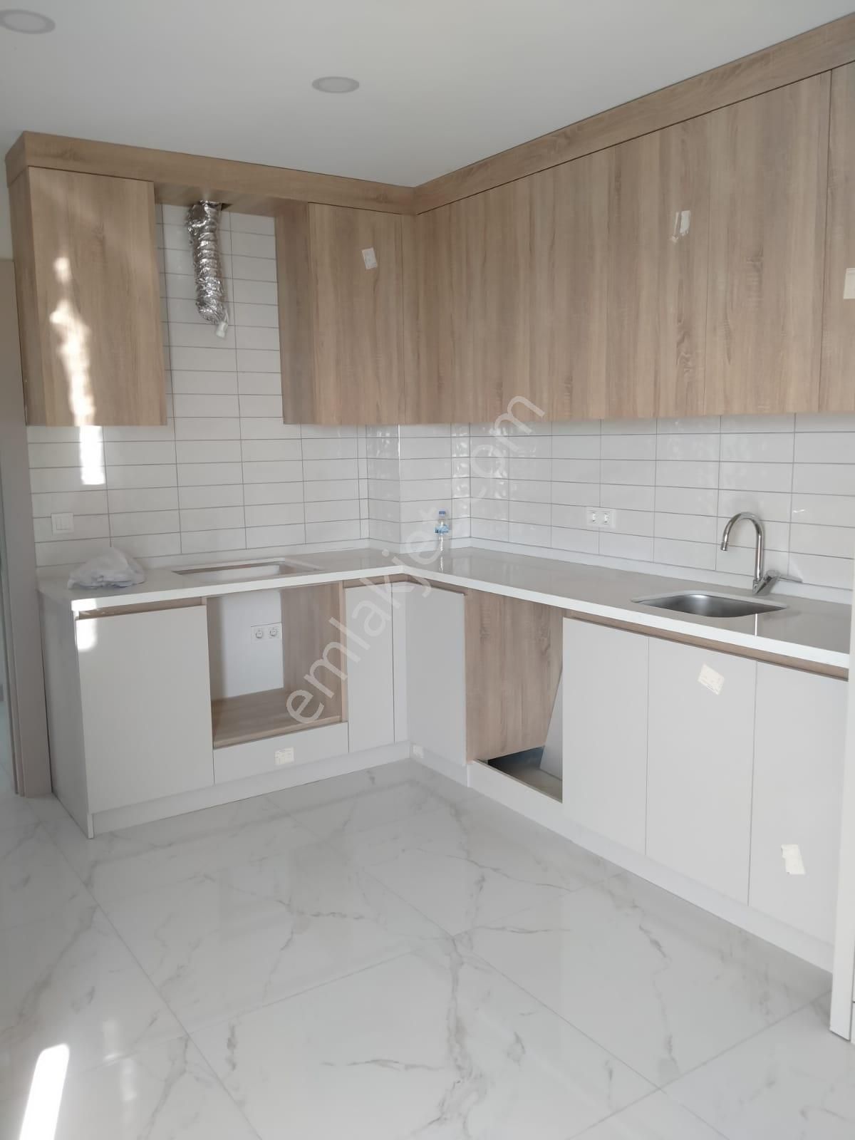 Kumluca Deniz Yolunda 3+1 Daire - Görsel 3