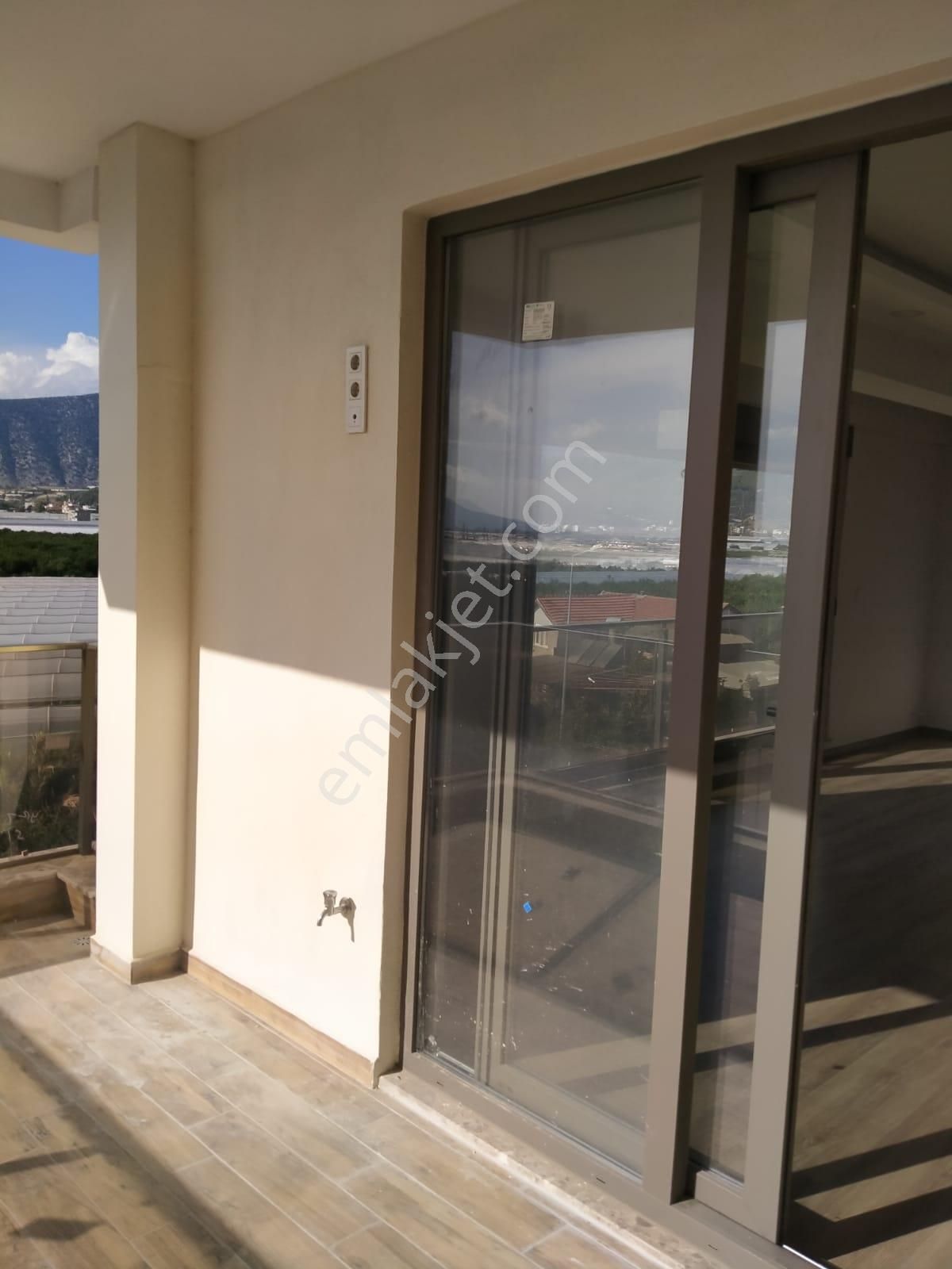 Kumluca Deniz Yolunda 3+1 Daire - Görsel 25