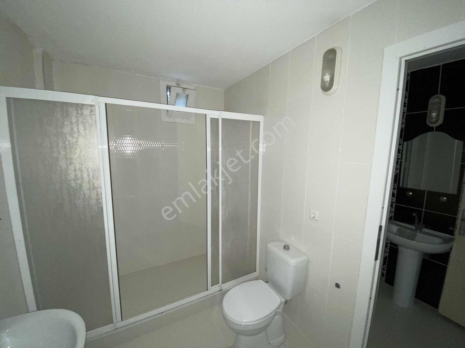 Beledıye Evler Mahallesinde Müstakil 3+1 Kiralık Daire - Görsel 2