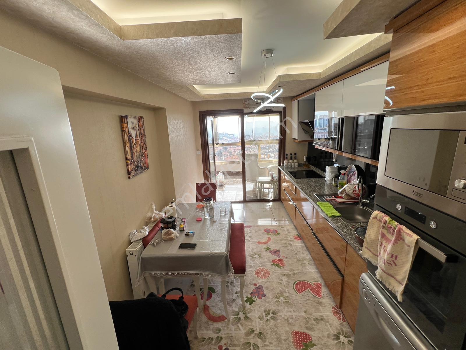 Kuşcağız Mahallesi'nde Site İçerisinde 4+1 Dubleks Daire - Görsel 3