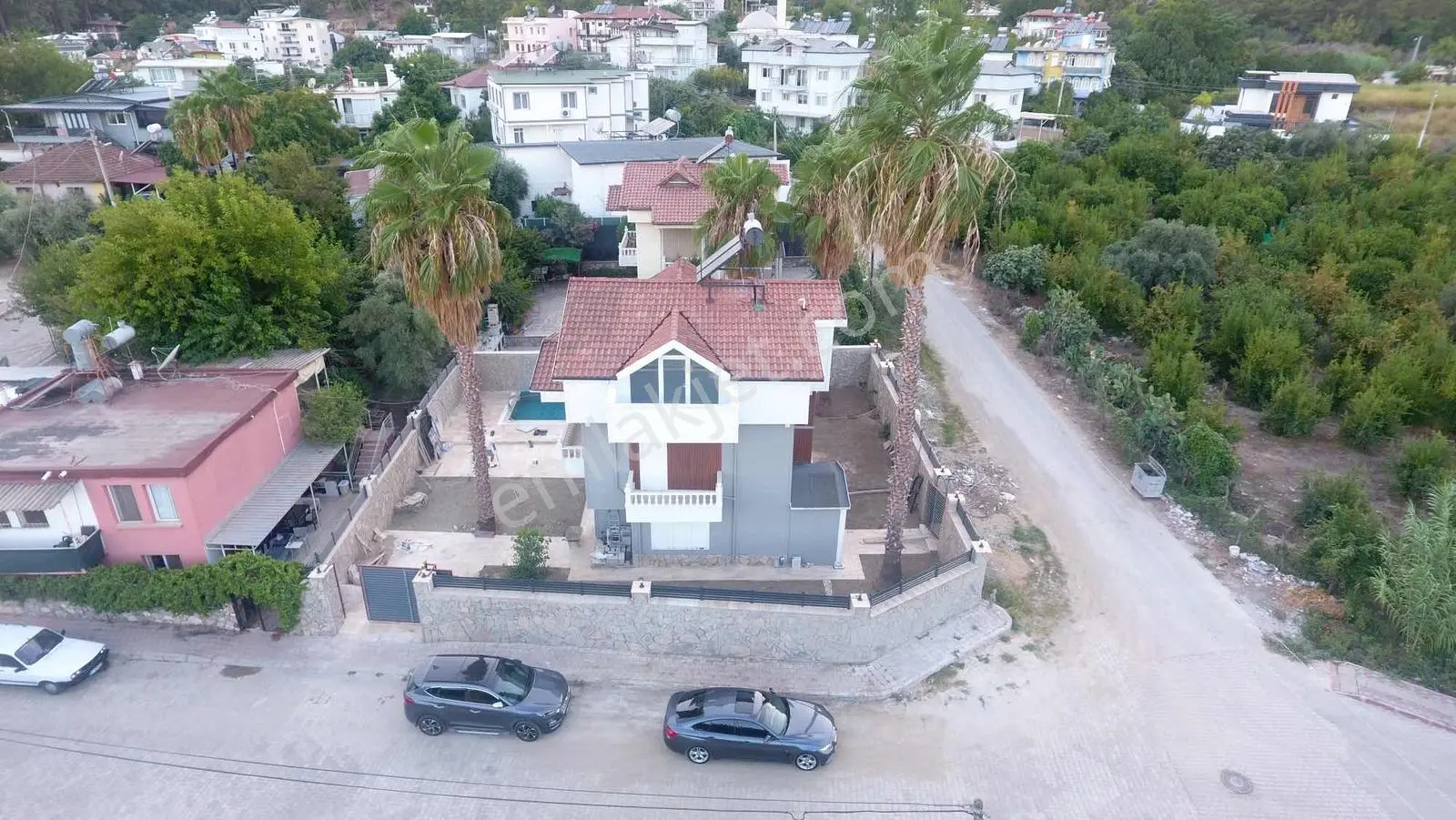 Göynükte 4+1 Tam Müstakil Tripleks Havuzlu Villa Can-iş Emlak - Görsel 5