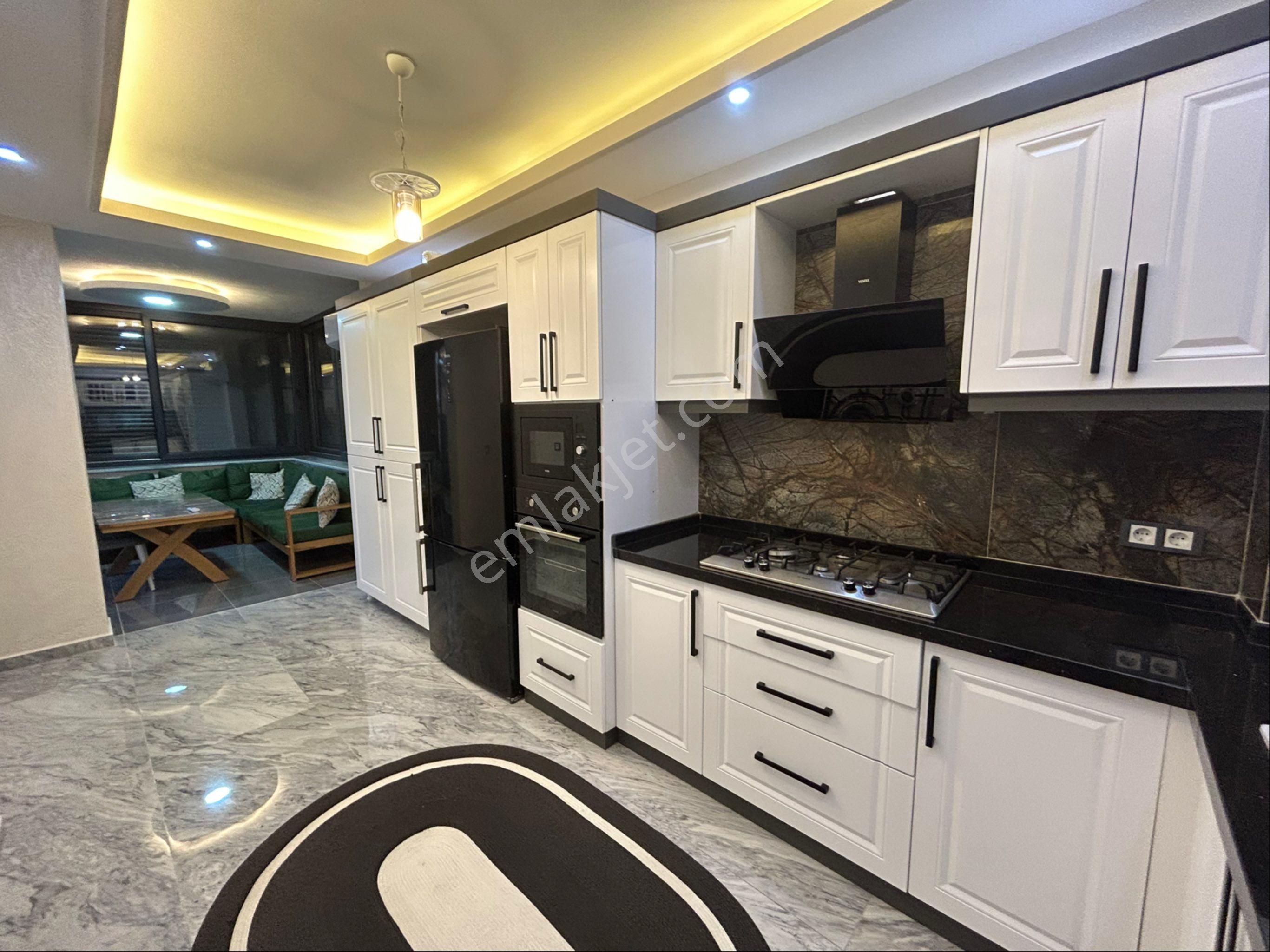 Didim Hisarda Eşyalı Havuzlu Kış Bahçeli 3+1 Villa - Görsel 18