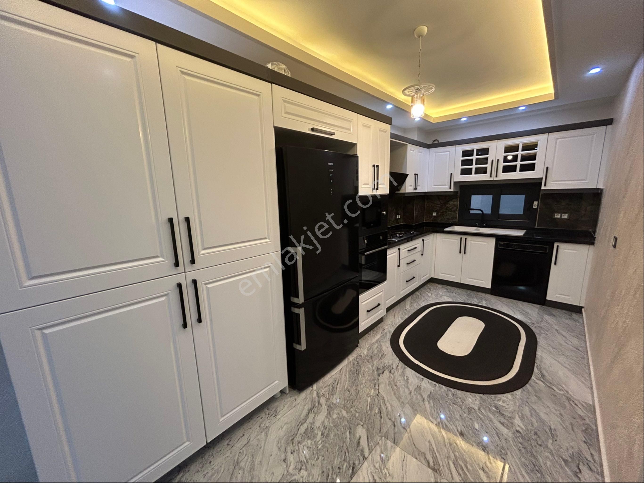 Didim Hisarda Eşyalı Havuzlu Kış Bahçeli 3+1 Villa - Görsel 21