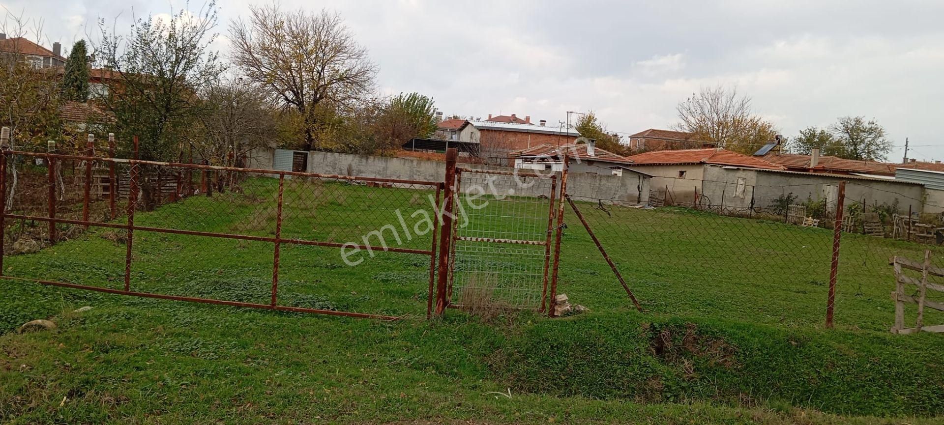 Edirne Merkez Tayakadın Köyünde Müstakil Ev Acil