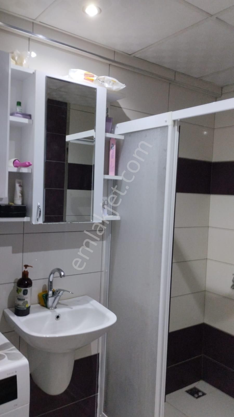 Kaan Emlaktan Fesleğen Mahallesinde Arakat Assansörlü Satılık Daire - Görsel 5