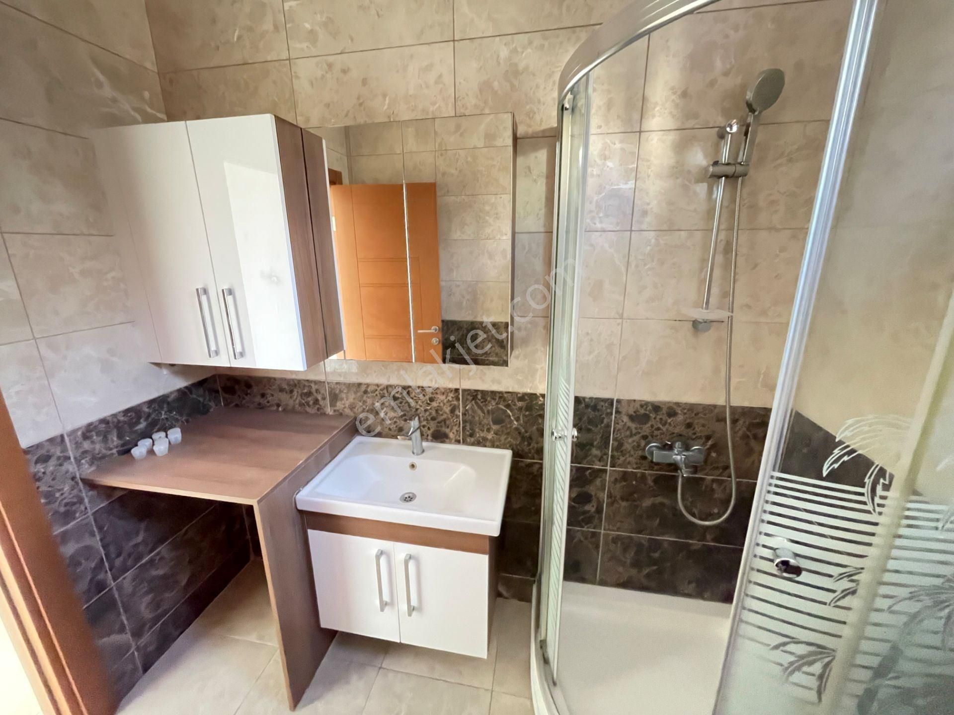 İnönü Mah.'de Ulaşıma, Marketlere, Yeditepe Ünversitesine Yakın Genç Binada 3+1 - Görsel 18