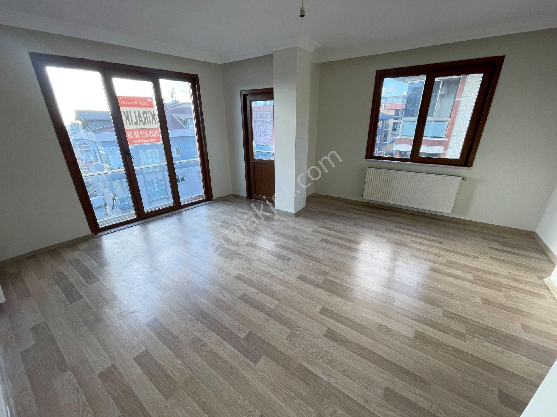 İnönü Mah.'de Ulaşıma, Marketlere, Yeditepe Ünversitesine Yakın Genç Binada 3+1 - Görsel 3