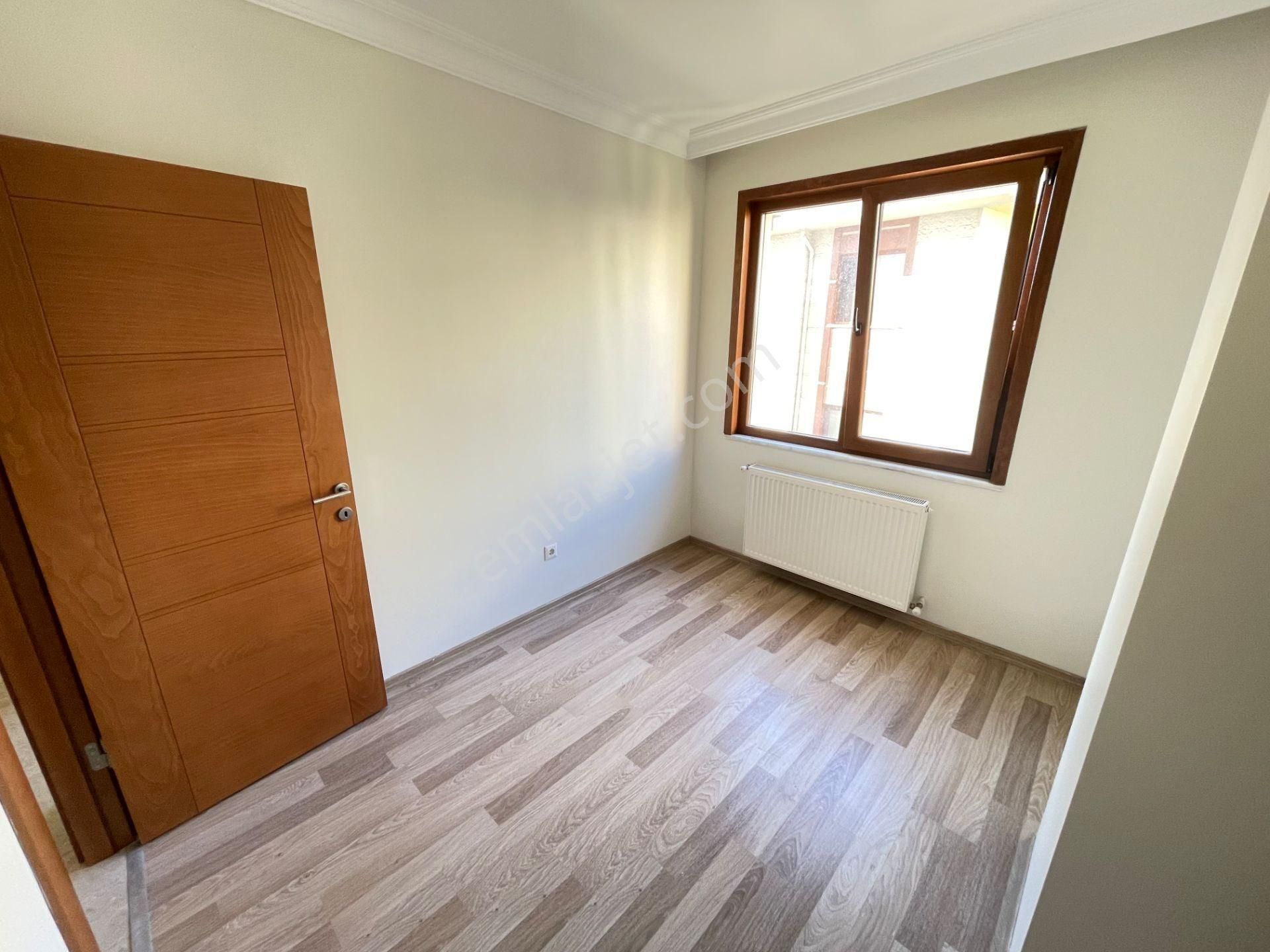 İnönü Mah.'de Ulaşıma, Marketlere, Yeditepe Ünversitesine Yakın Genç Binada 3+1 - Görsel 24