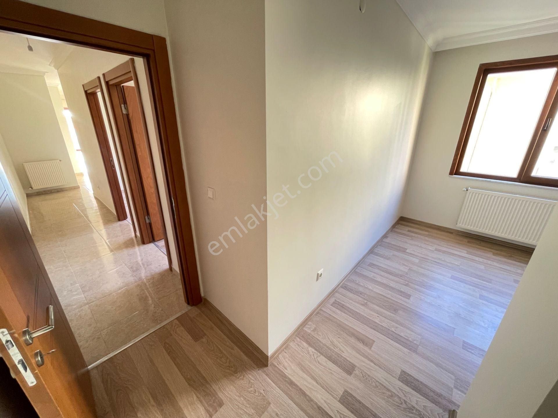 İnönü Mah.'de Ulaşıma, Marketlere, Yeditepe Ünversitesine Yakın Genç Binada 3+1 - Görsel 31